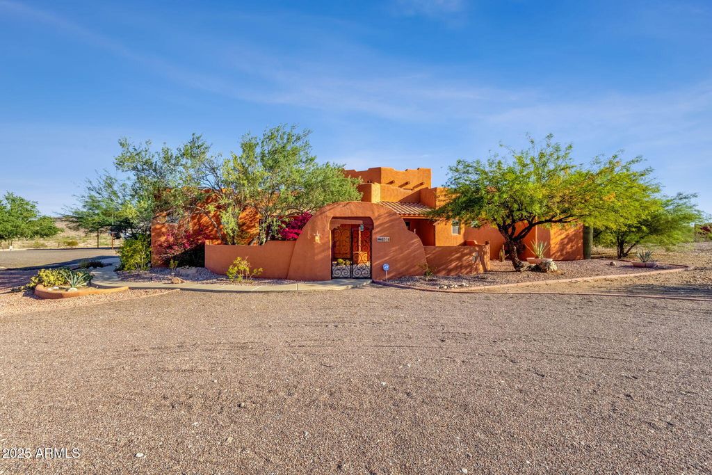 Photo of 8514 S Dysart Road, Goodyear, AZ 85338 (MLS # 6928746)