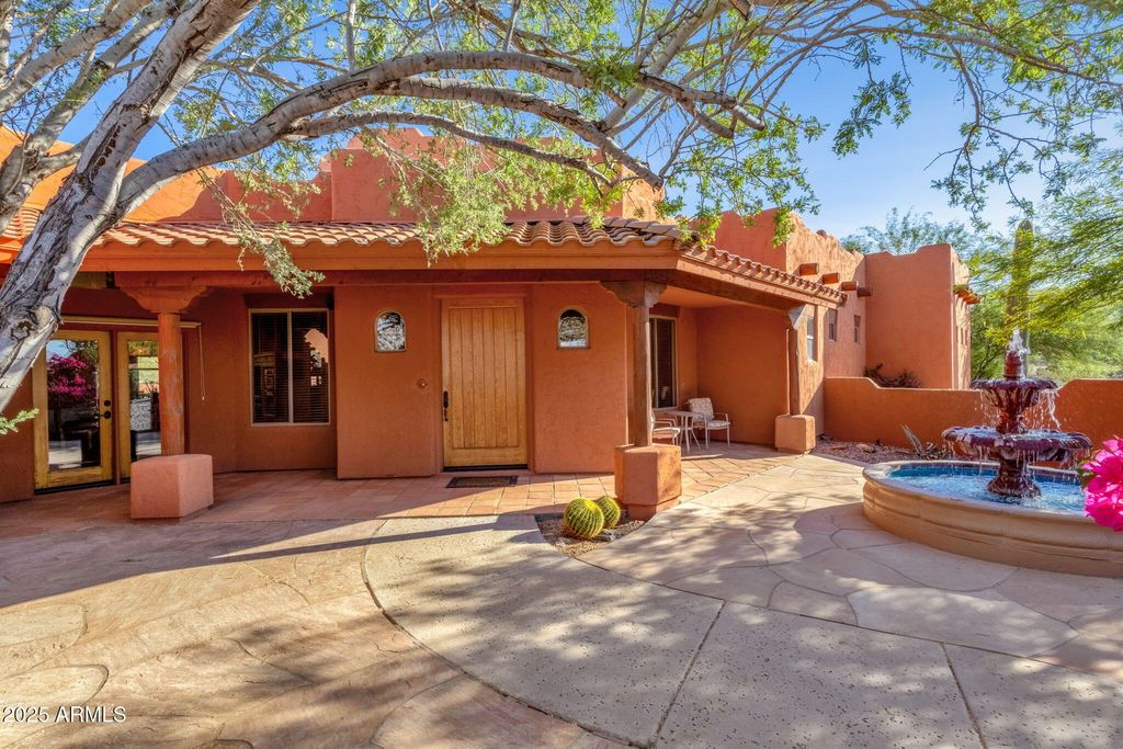 Photo of 8514 S Dysart Road, Goodyear, AZ 85338 (MLS # 6928746)