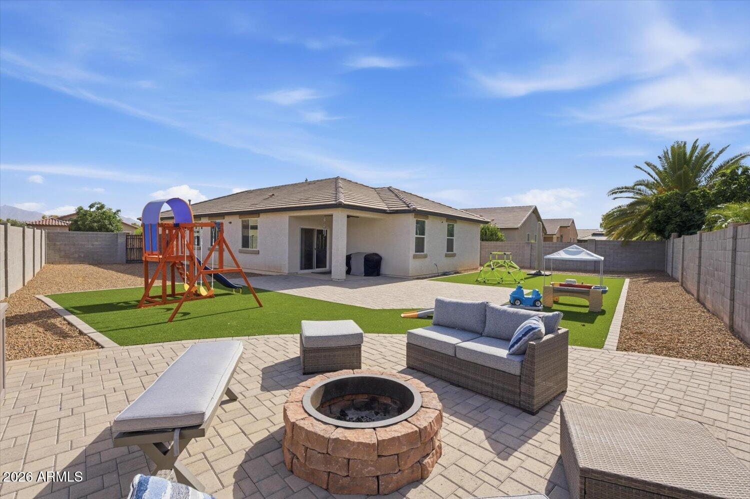 11726 W DEL RIO Lane