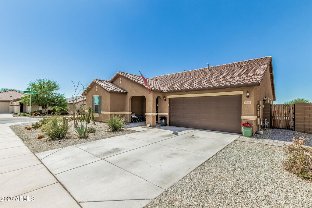 Photo of 14982 S 180th Avenue, Goodyear, AZ 85338 (MLS # 6923652)