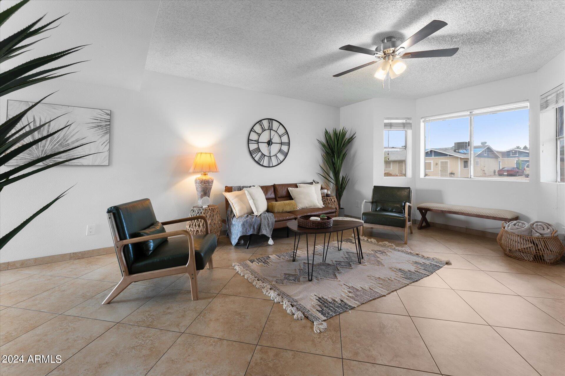 6109 W MARCONI Avenue