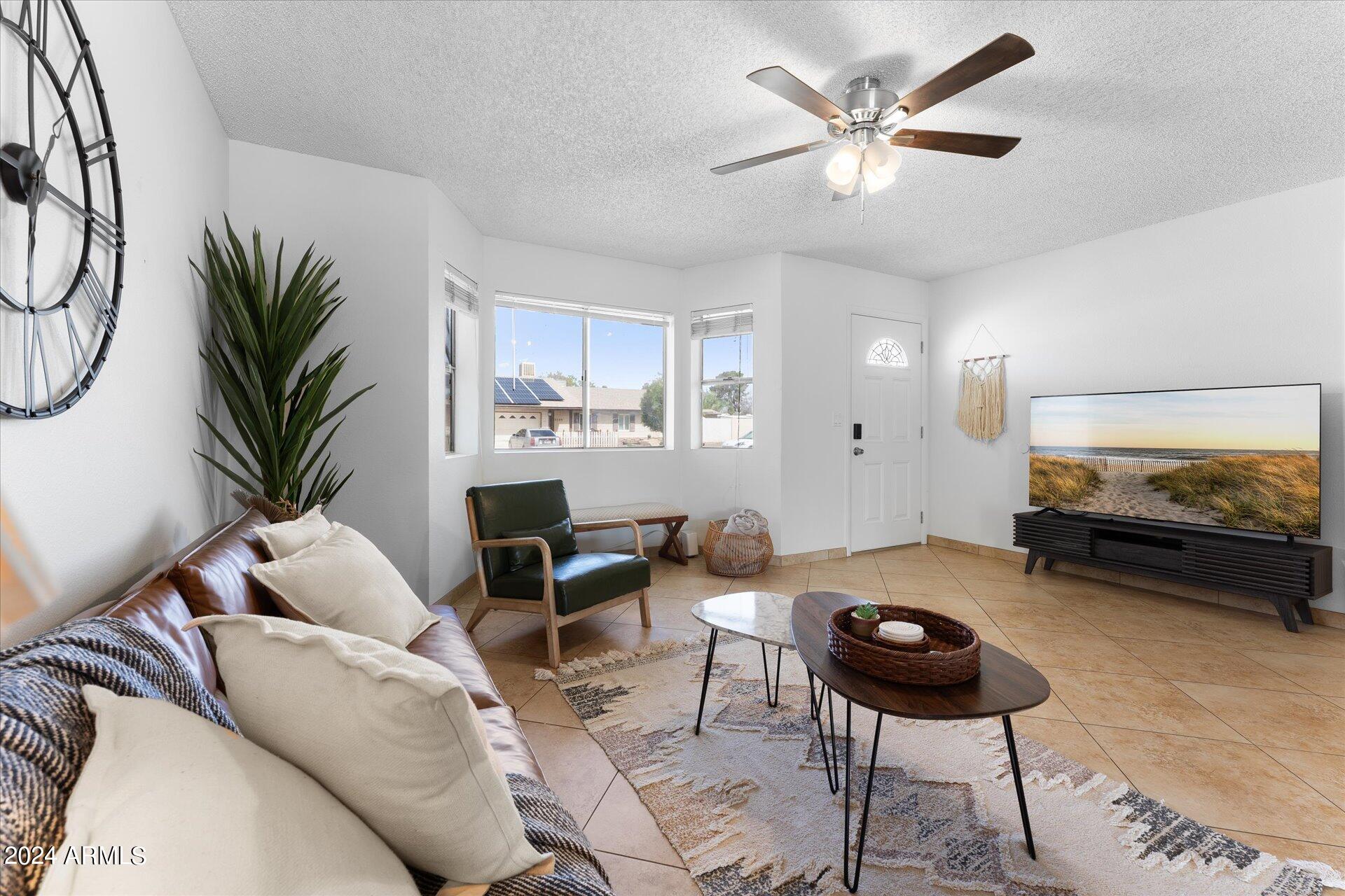 6109 W MARCONI Avenue