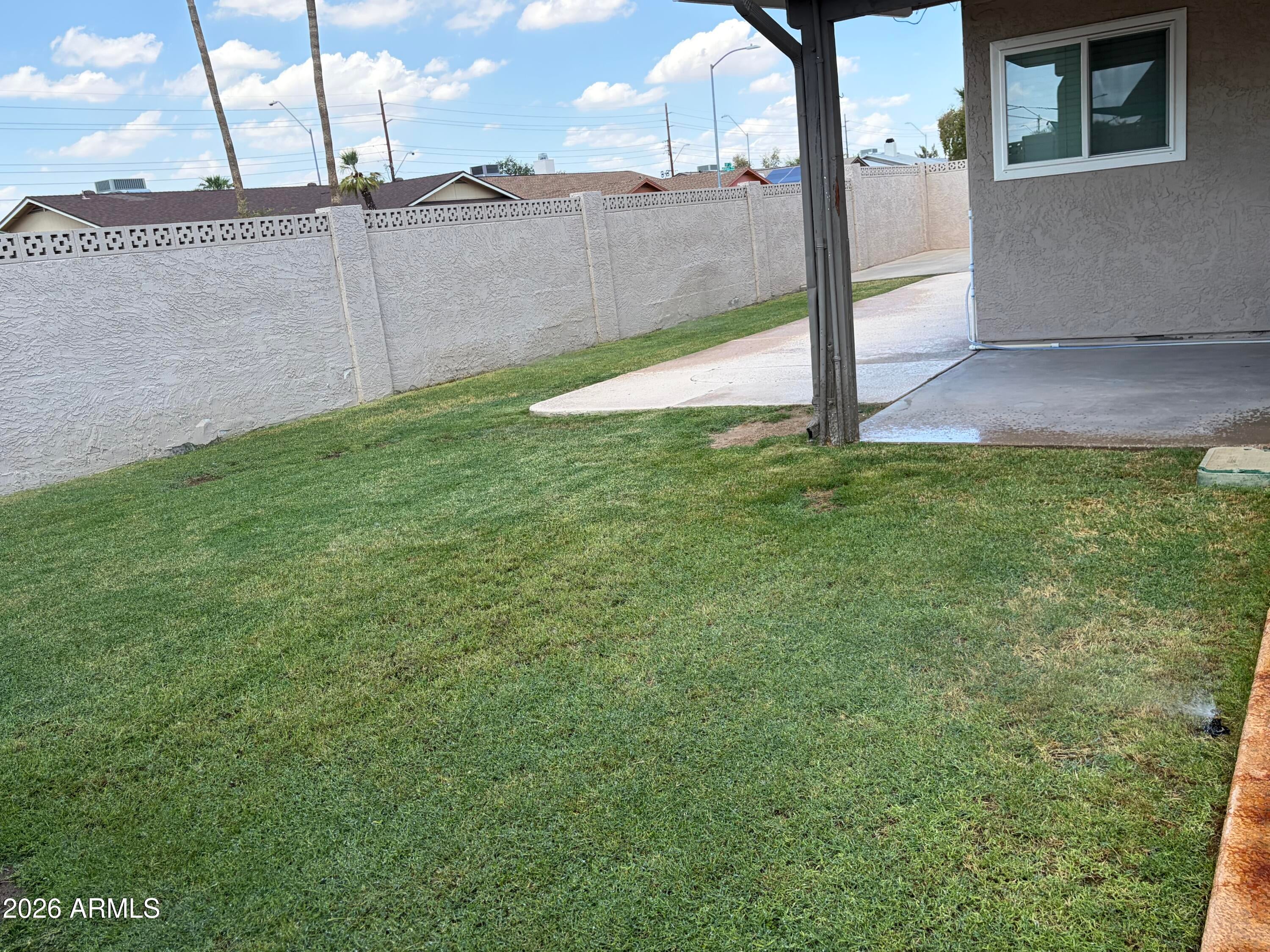 5831 W MURIEL Drive