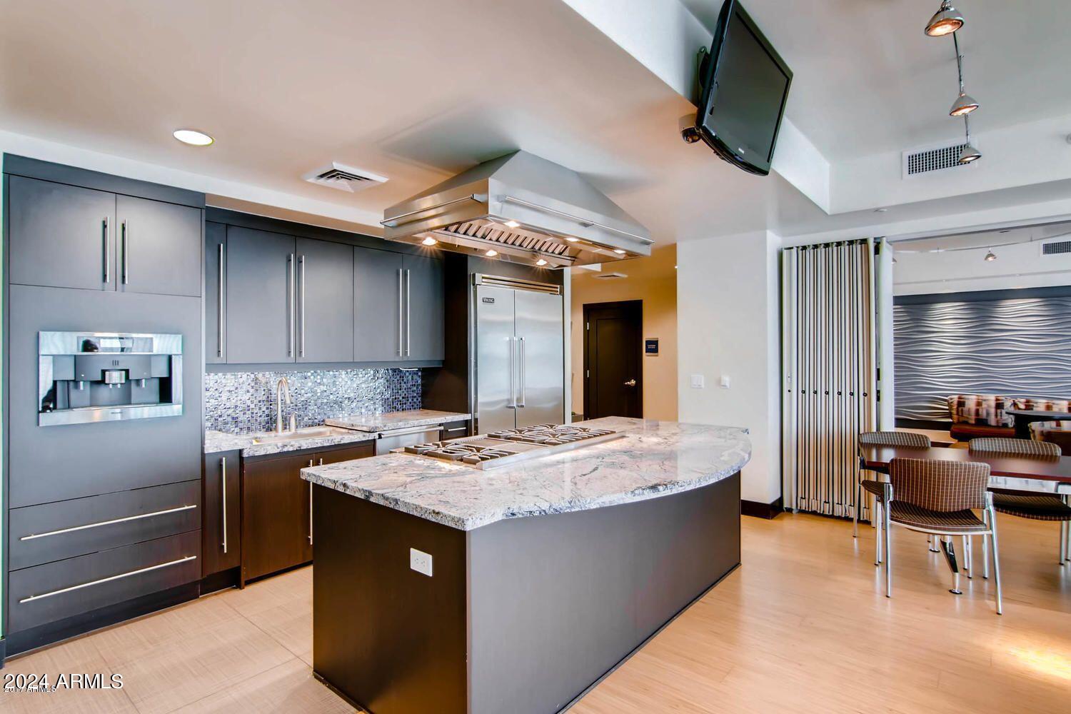 BRIDGEVIEW AT HAYDEN FERRY LAKESIDE CONDOMINIUM AM - Residential