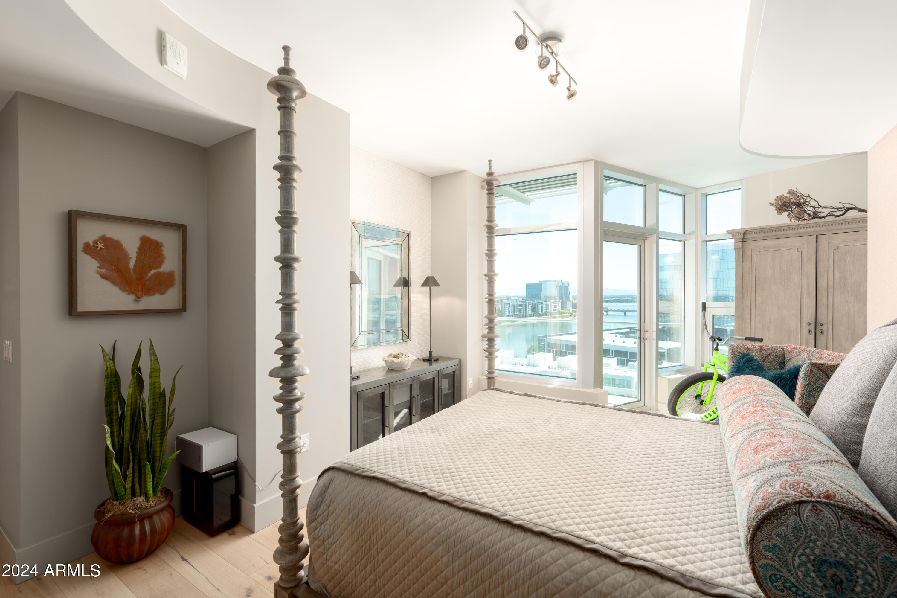 BRIDGEVIEW AT HAYDEN FERRY LAKESIDE CONDOMINIUM AM - Residential