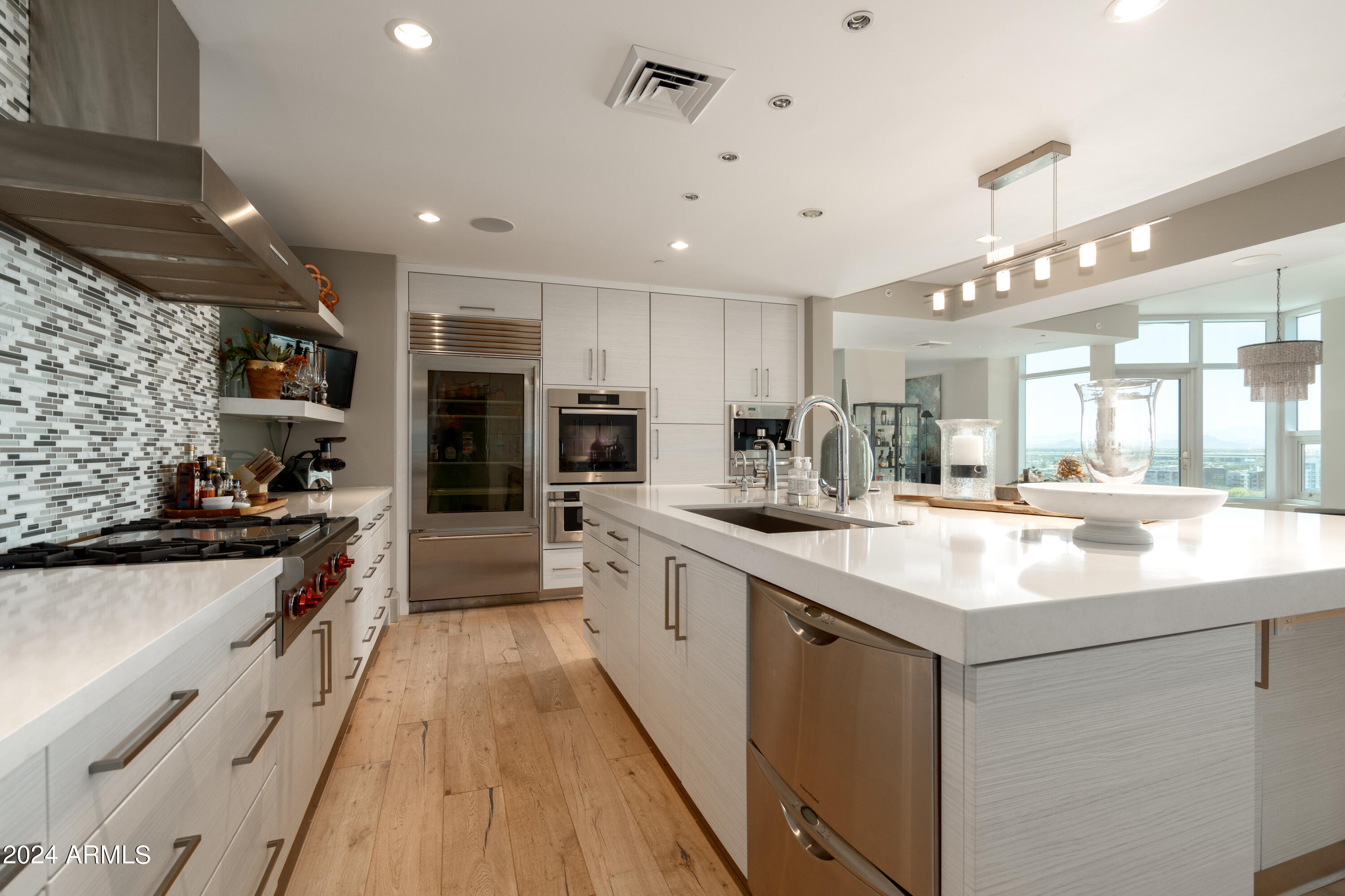 BRIDGEVIEW AT HAYDEN FERRY LAKESIDE CONDOMINIUM AM - Residential