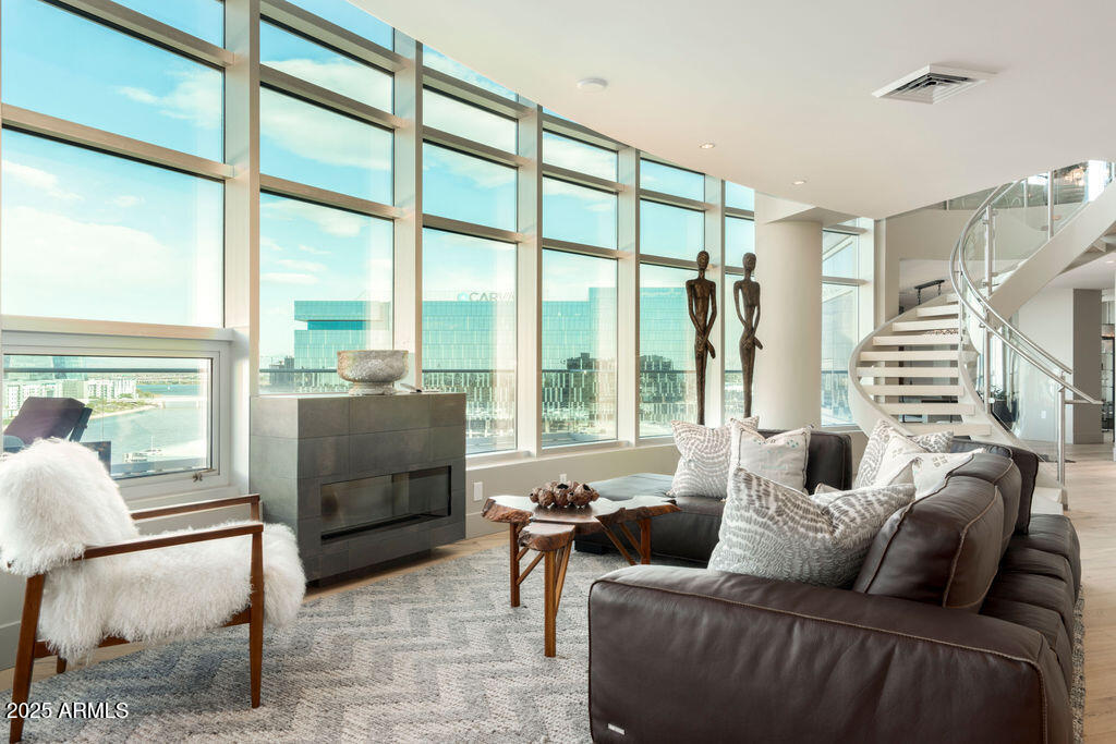 BRIDGEVIEW AT HAYDEN FERRY LAKESIDE CONDOMINIUM AM - Residential
