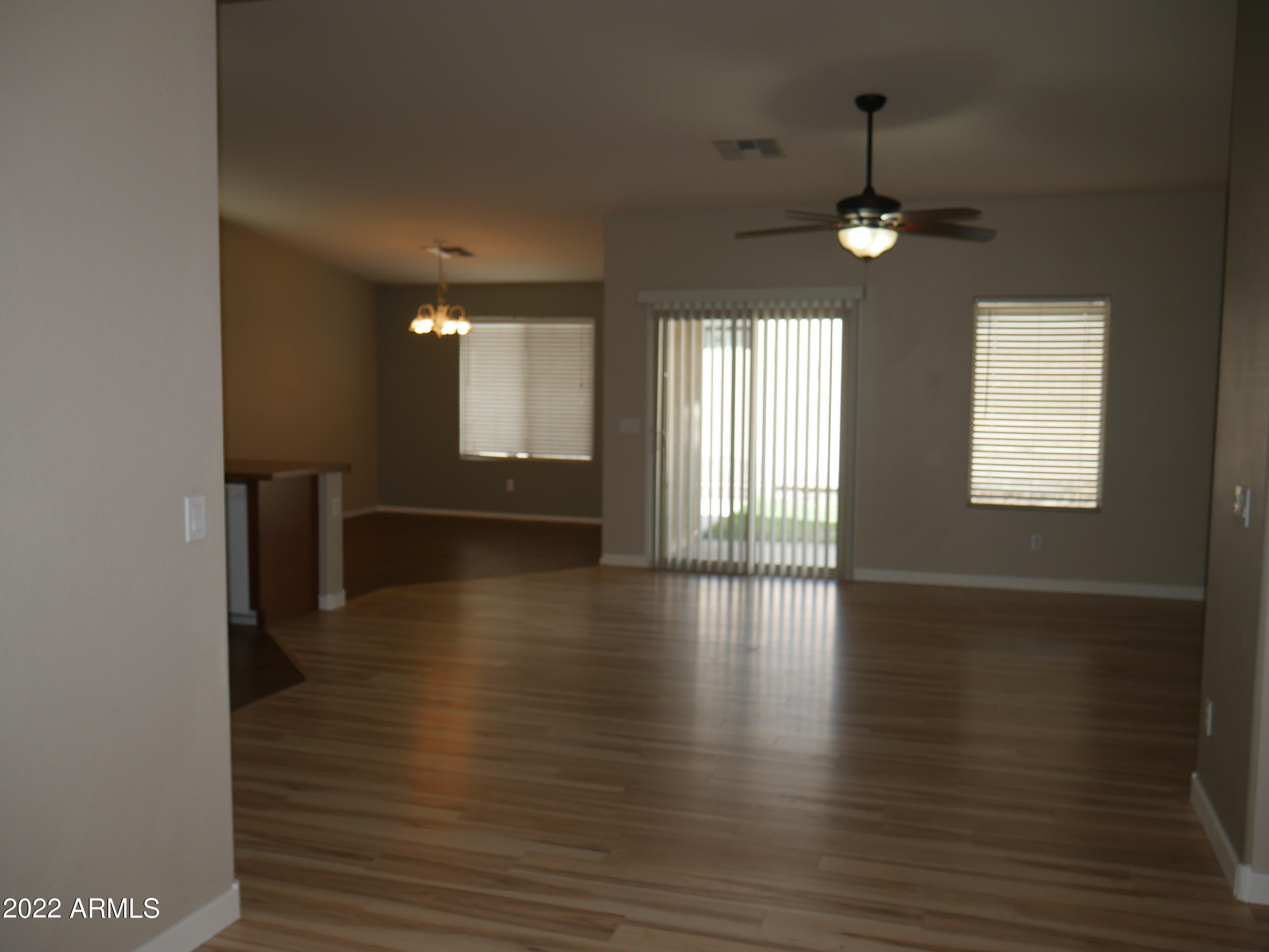 2190 E MOHAVE Lane