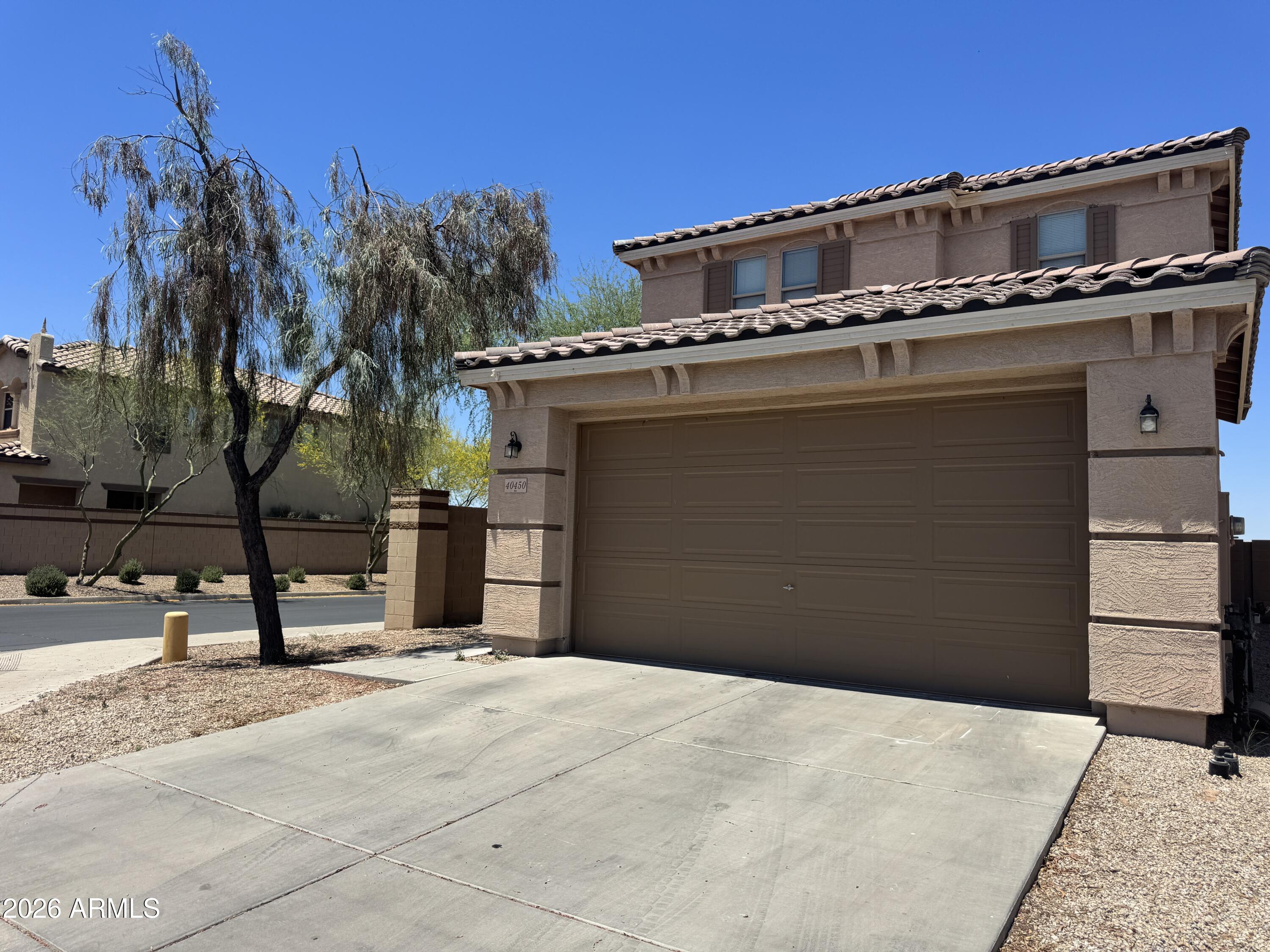 40450 W MOLLY Lane