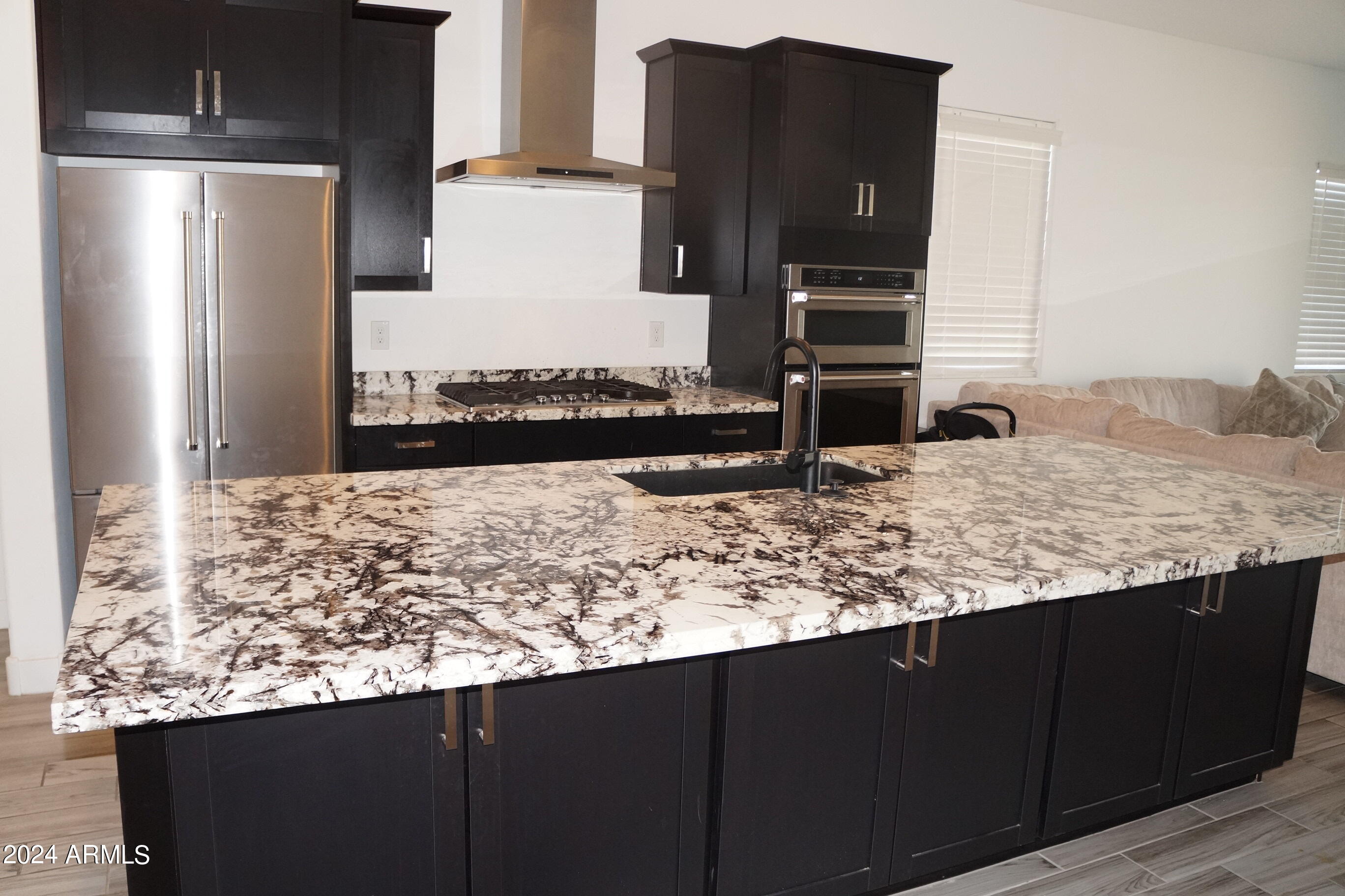 10864 W MARSHALL Avenue