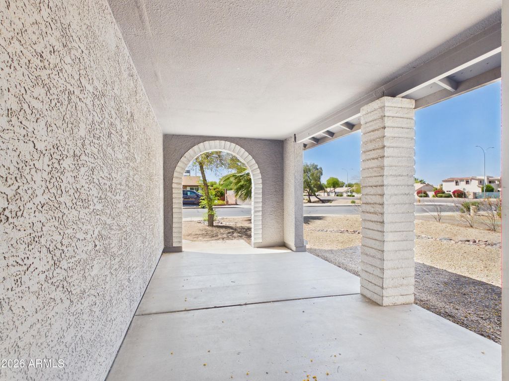 Photo of 945 N Central Drive, Chandler, AZ 85224 (MLS # 7011766)