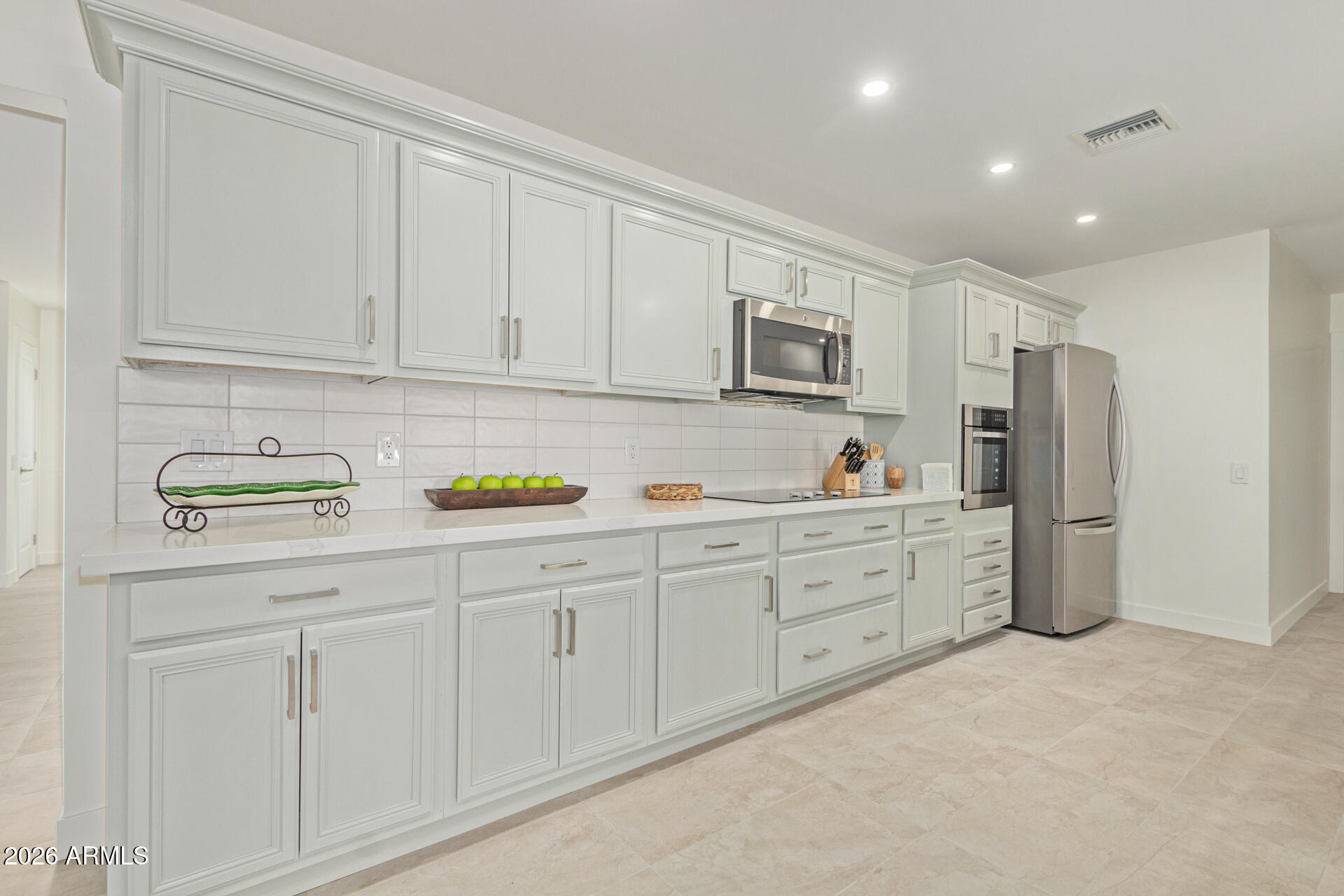 9830 W EVERGREEN Drive