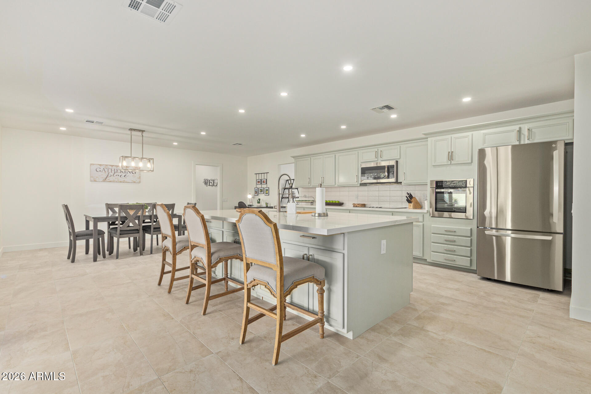 9830 W EVERGREEN Drive