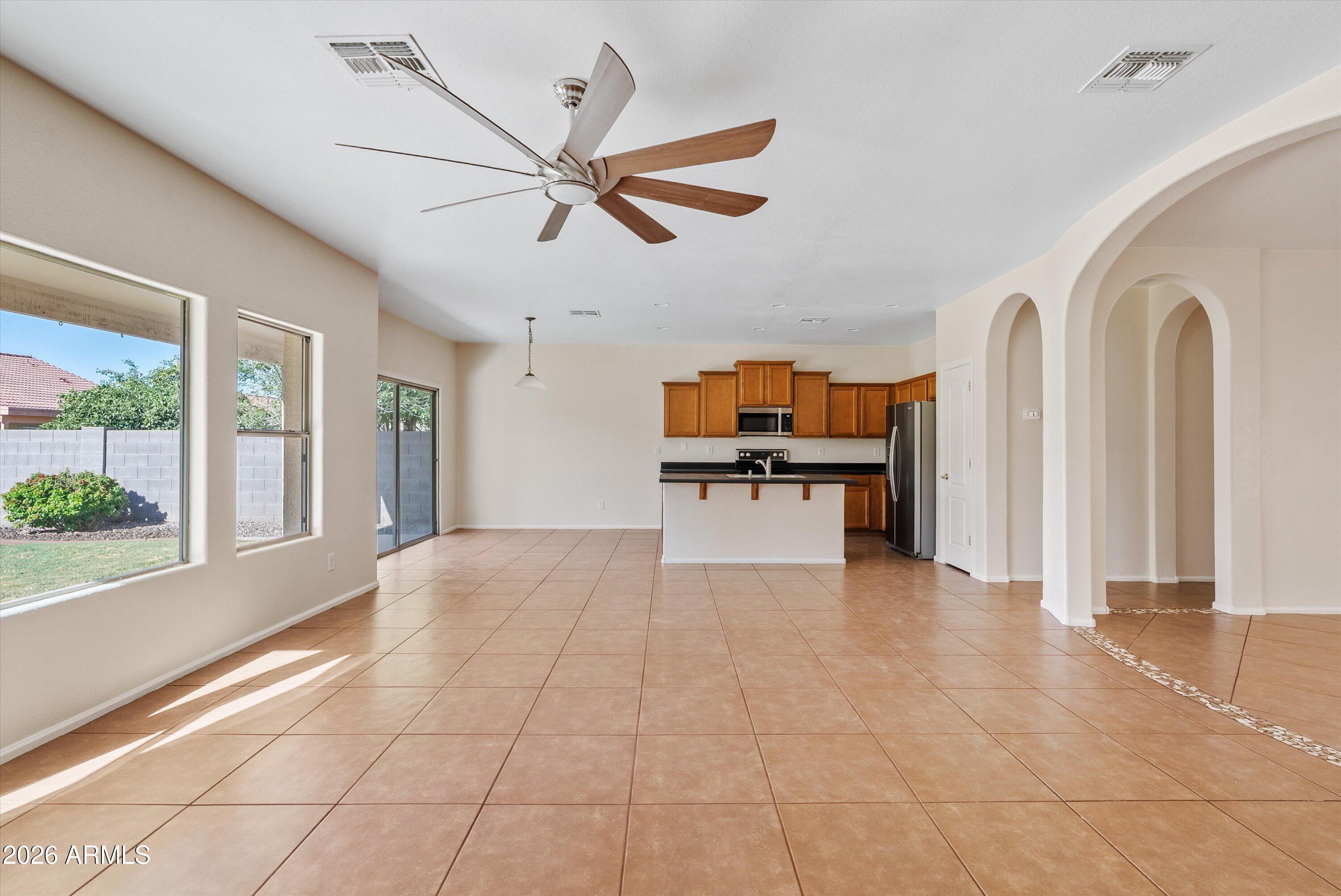 3645 E CAMDEN Avenue