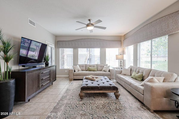 5450 E DEER VALLEY DR UNIT 1186, PHOENIX, AZ 85054 - Image f7b0904c96afd31e696544b191df486d/754742255