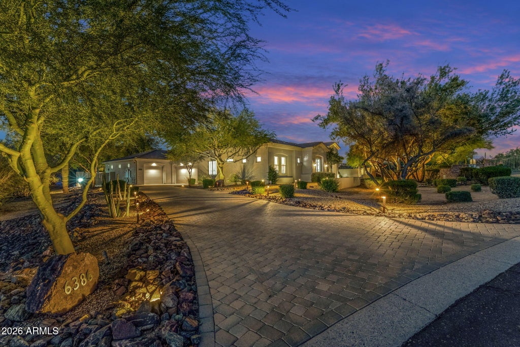 Photo of 6386 E Bent Tree Drive, Scottsdale, AZ 85266 (MLS # 7094164)