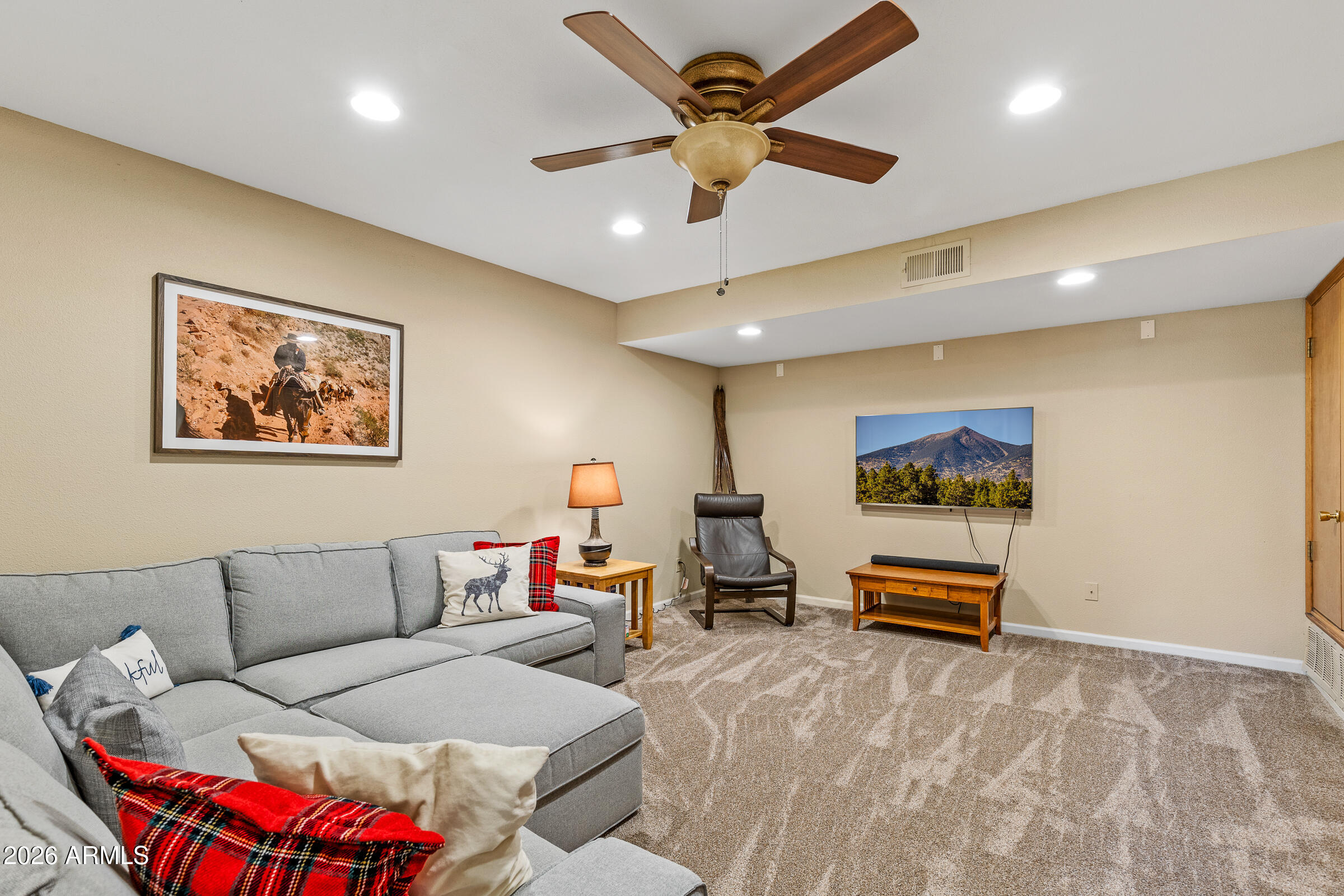 Elk Run Townhomes - Residential