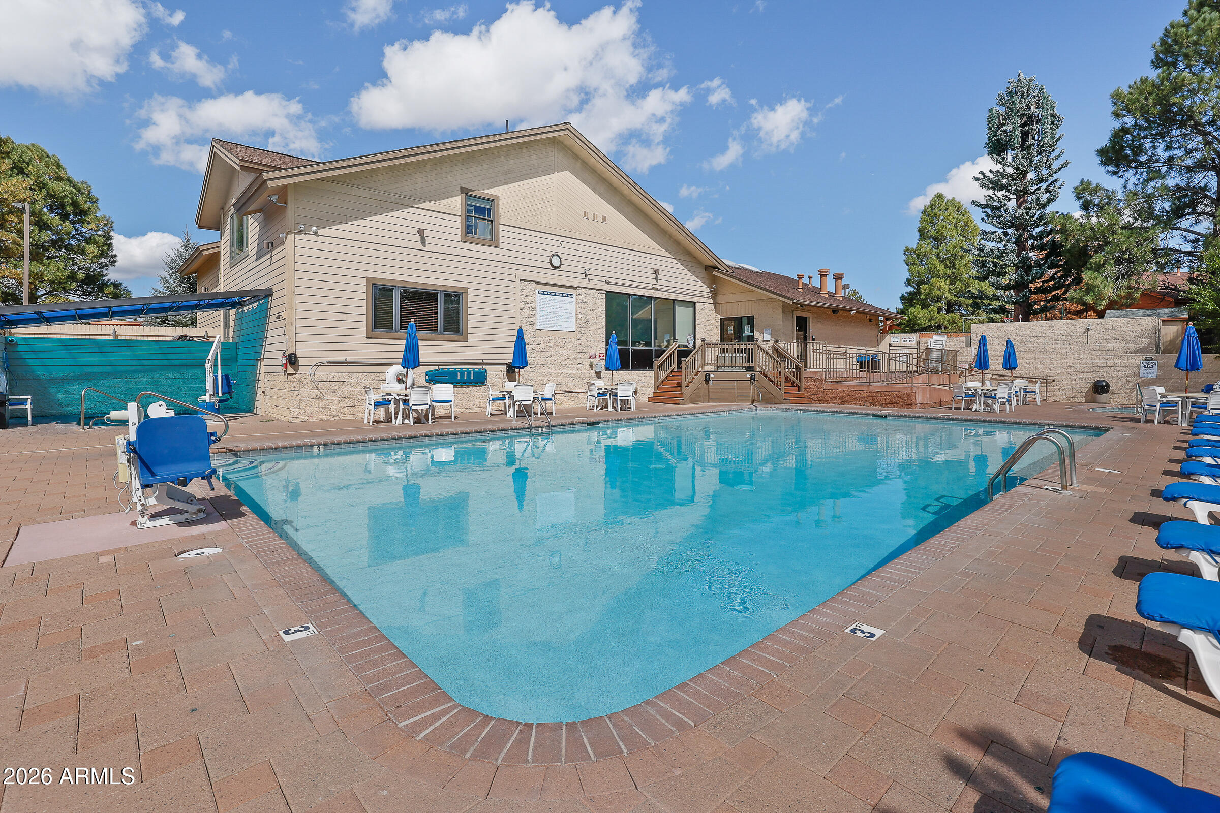 Elk Run Townhomes - Residential