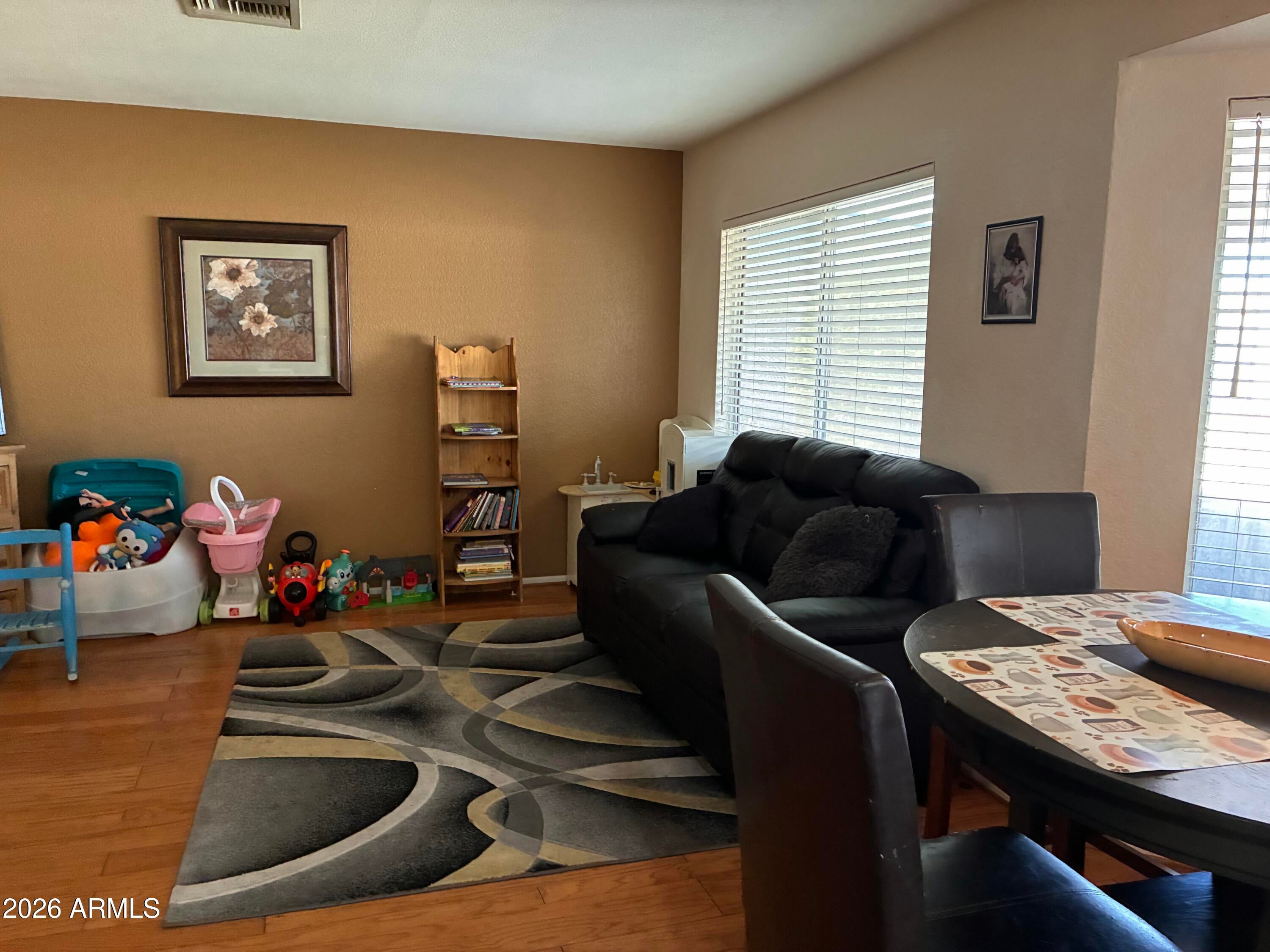 3902 W VILLA THERESA Drive