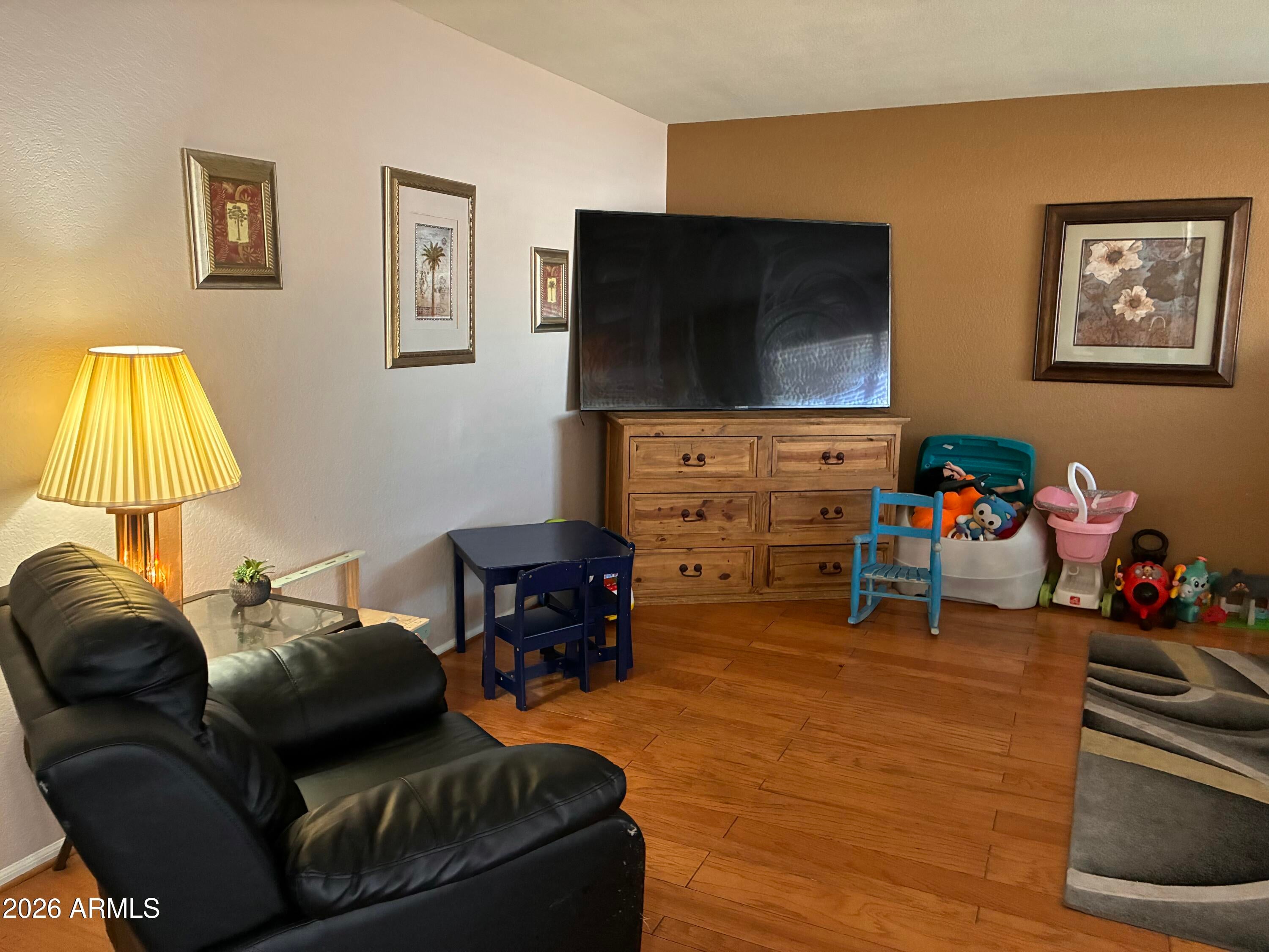 3902 W VILLA THERESA Drive