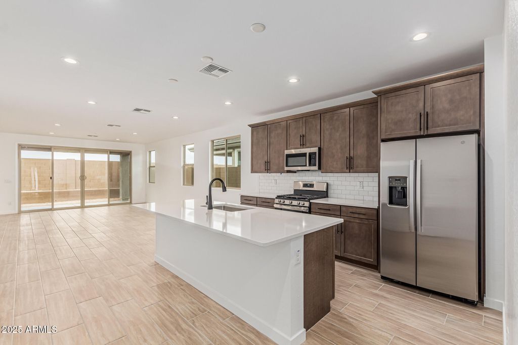 Photo of 15820 W Vogel Avenue, Goodyear, AZ 85338 (MLS # 6915534)