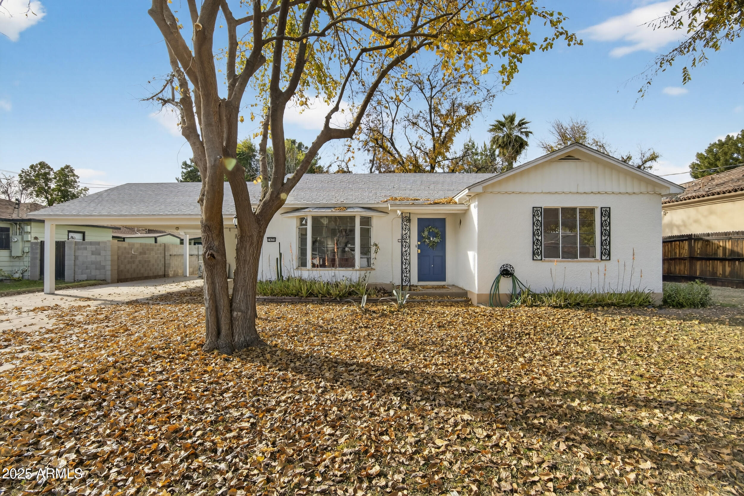 1426 S GRANDVIEW Drive