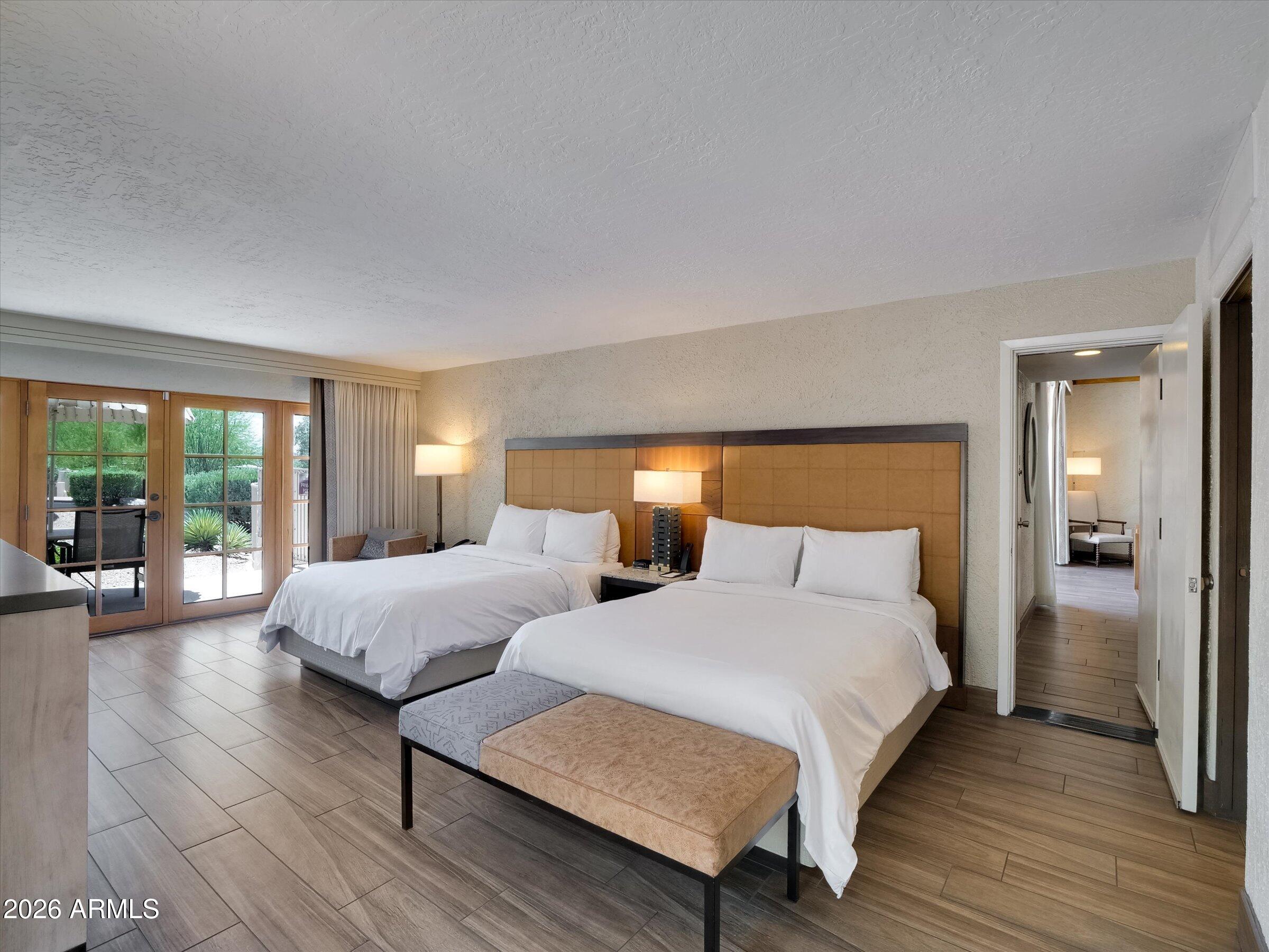 MARRIOT RESORT HOTEL CONDOMINIUM CAMELBACK INN PHA - Commercial Sale