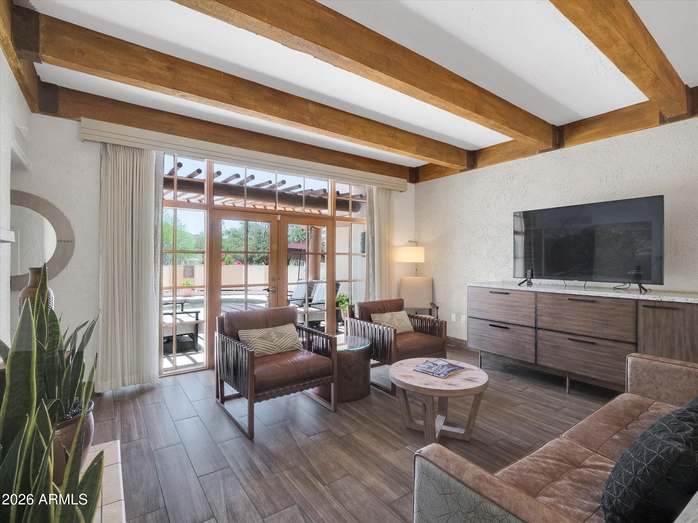 MARRIOT RESORT HOTEL CONDOMINIUM CAMELBACK INN PHA - Commercial Sale
