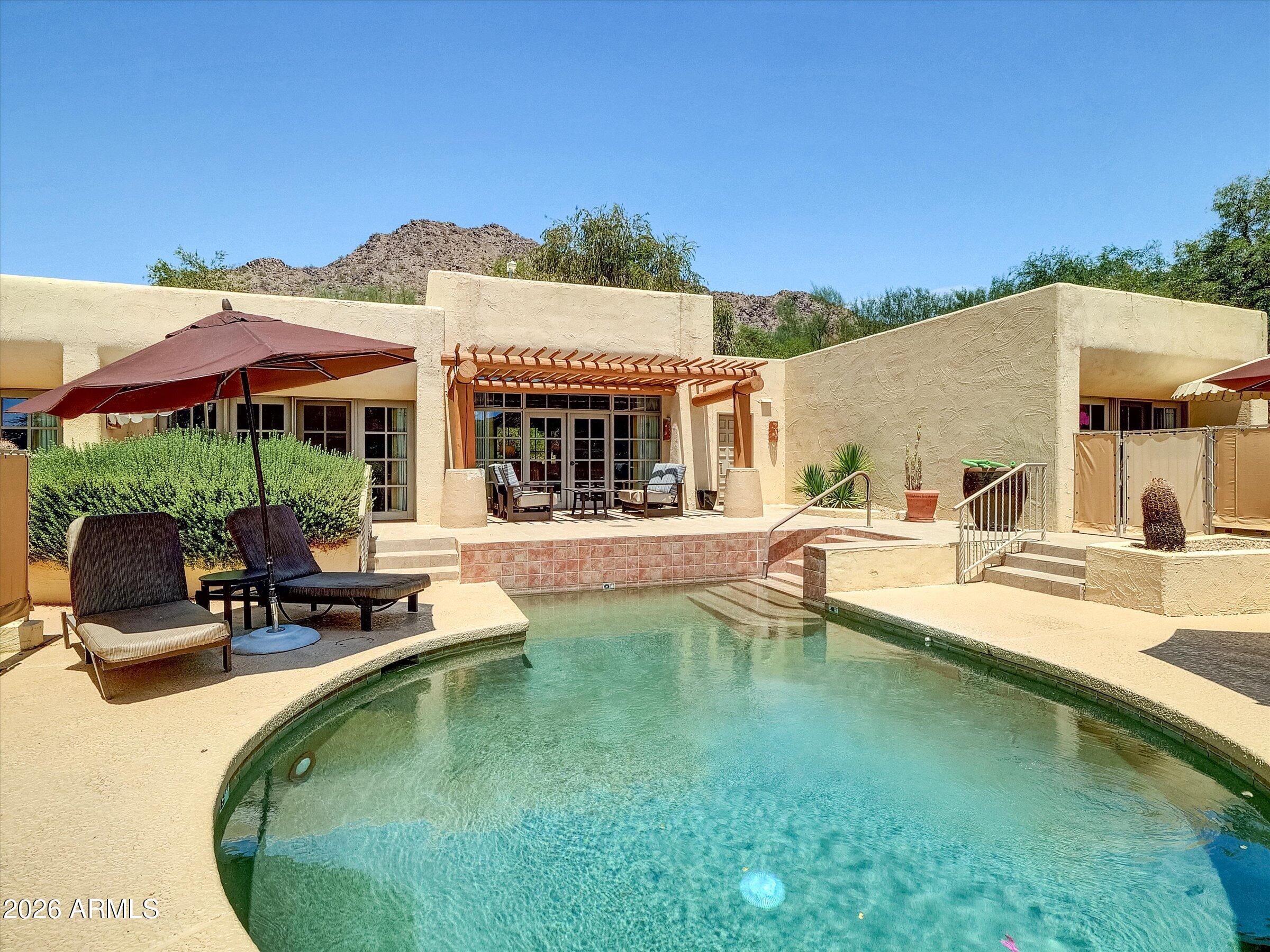 MARRIOT RESORT HOTEL CONDOMINIUM CAMELBACK INN PHA - Commercial Sale