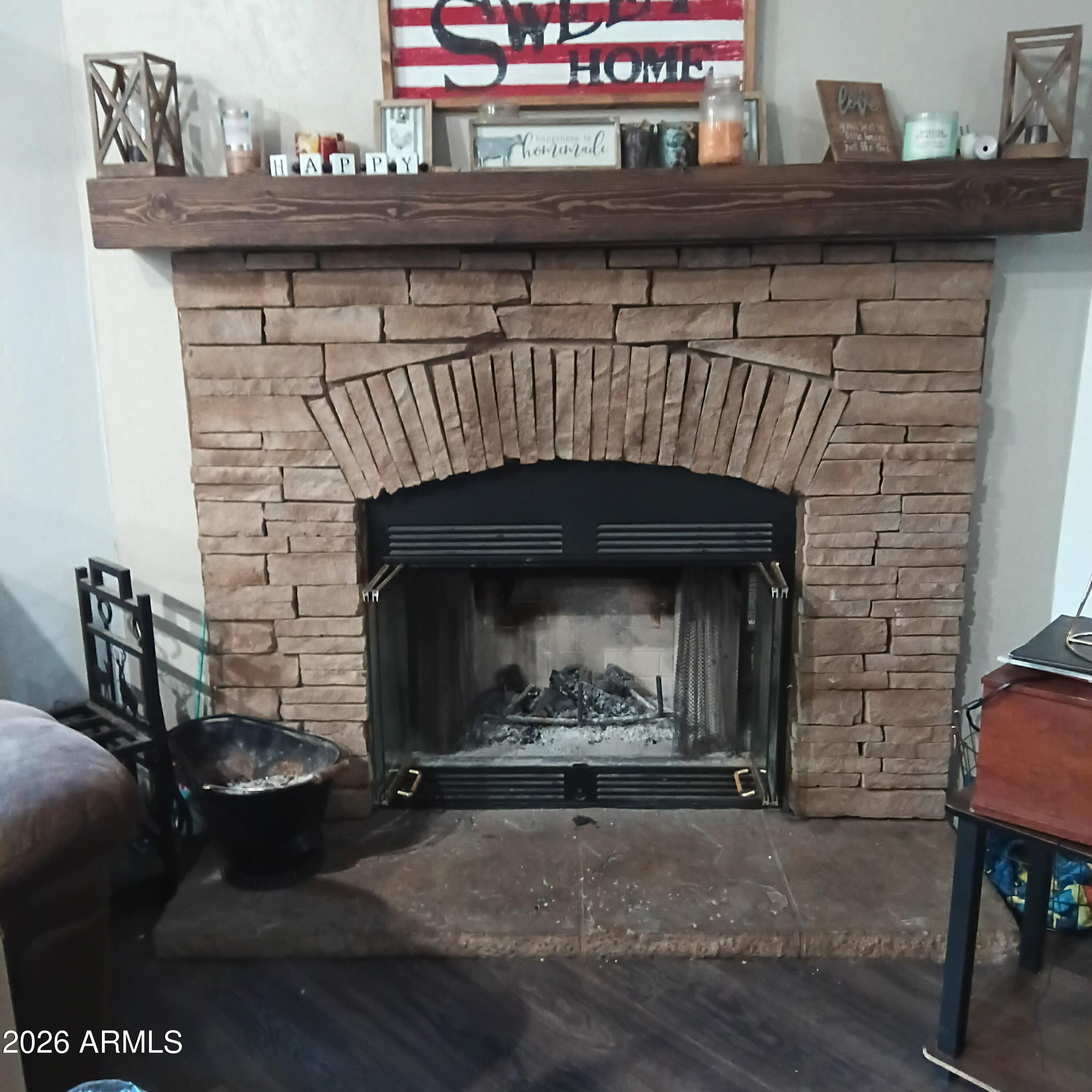 981 N 44TH Circle