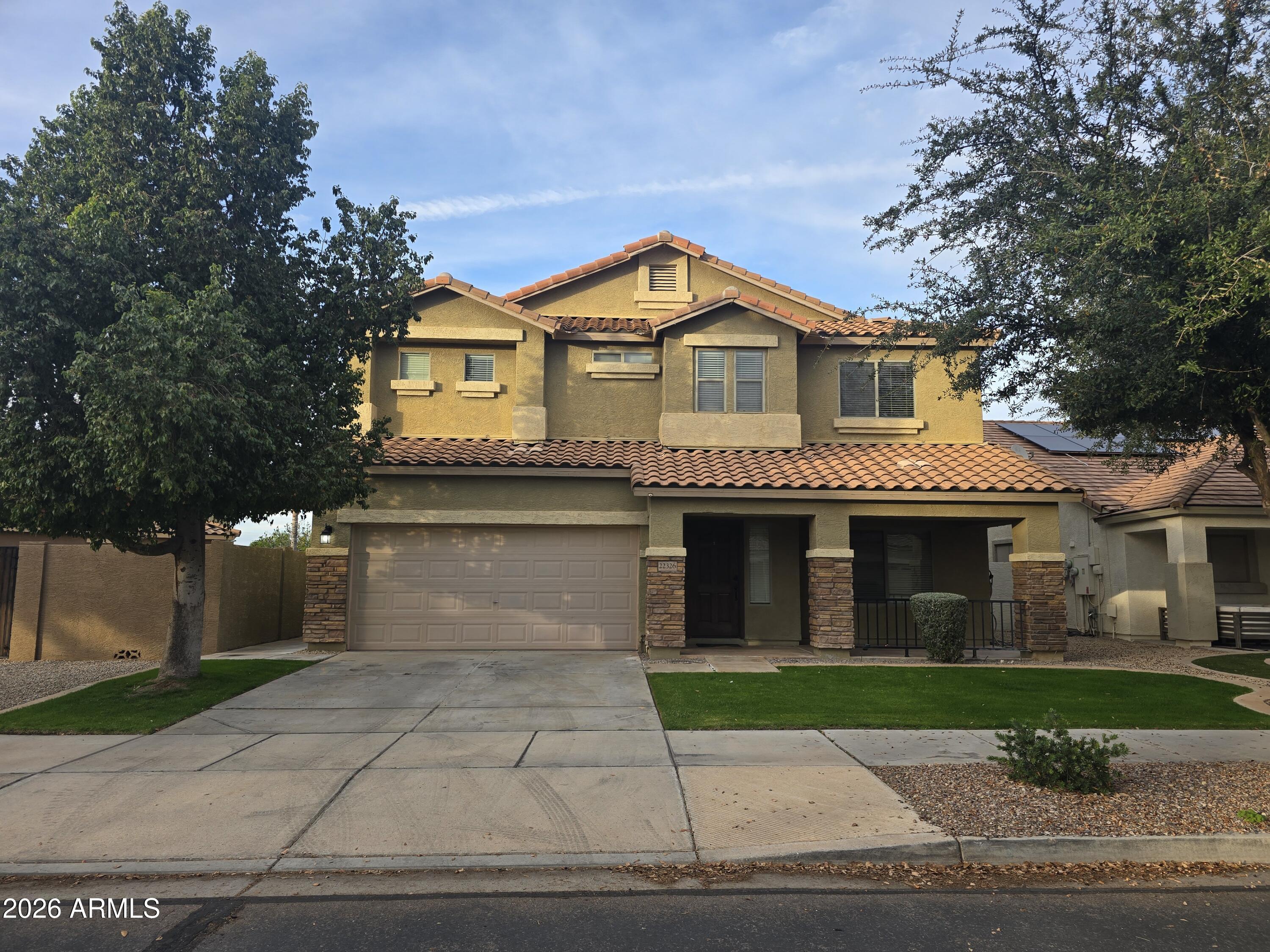 22326 E CALLE DE FLORES --