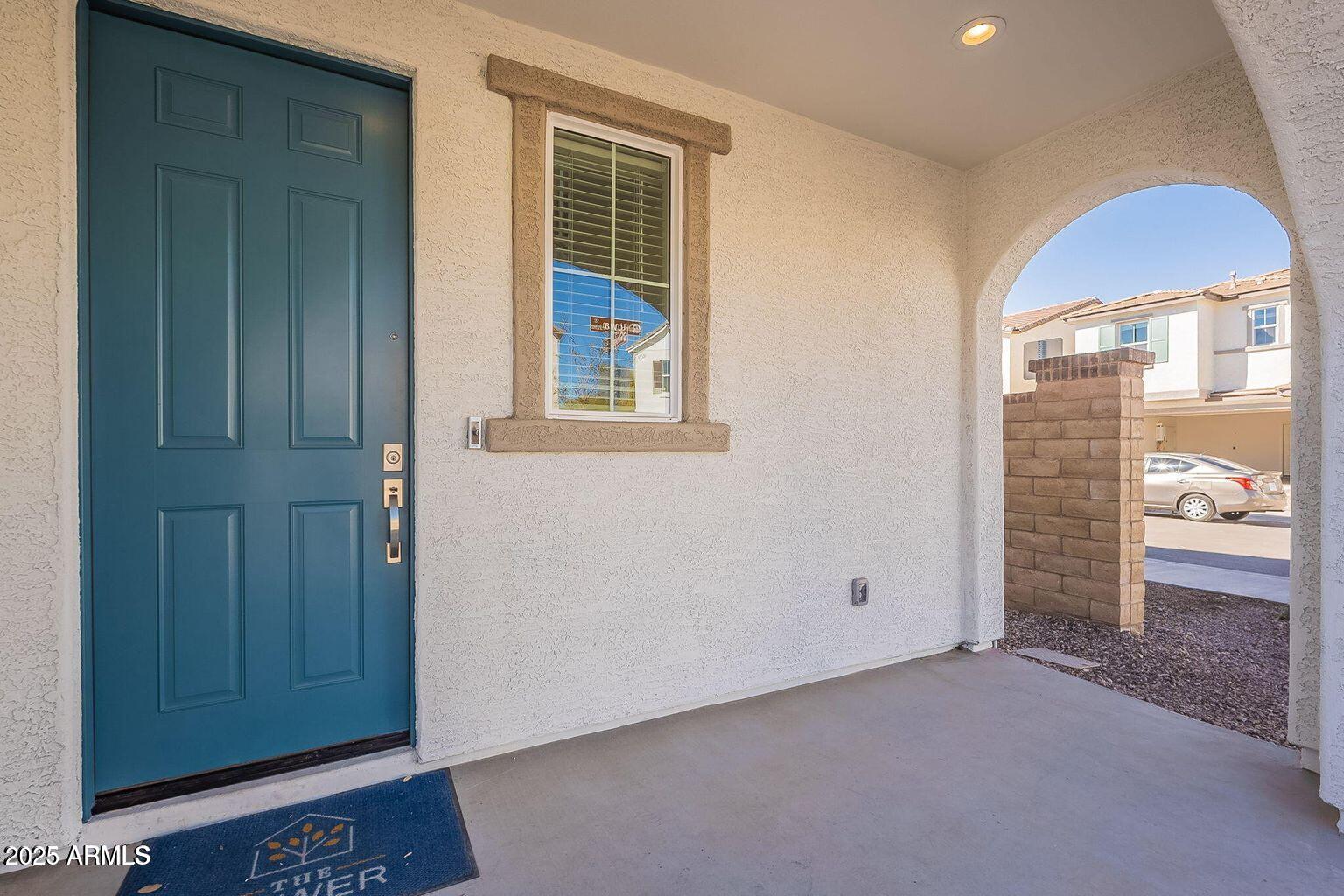 560 W COPPER Way