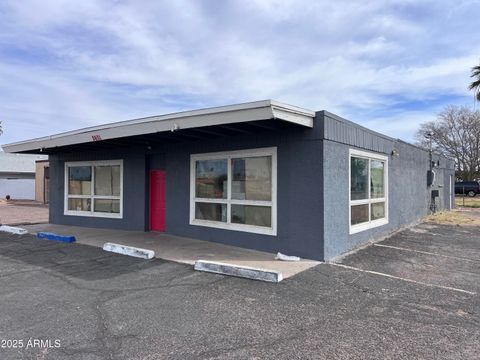 MLS: 6831915