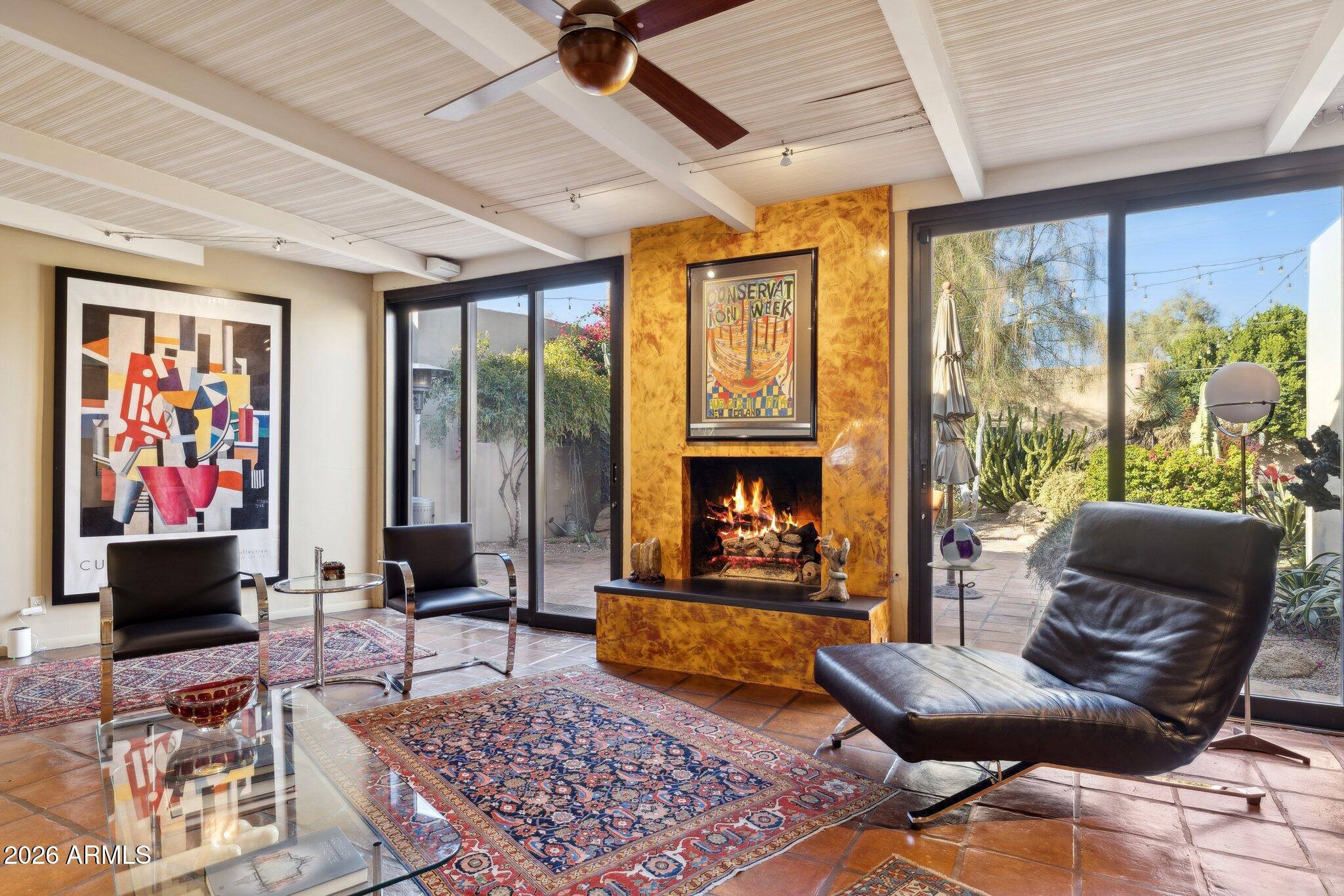 146 E MARIPOSA Street