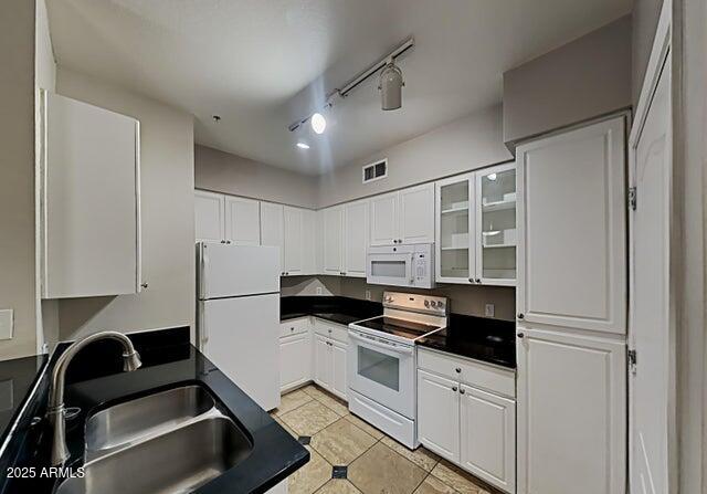 1701 E COLTER Street 365