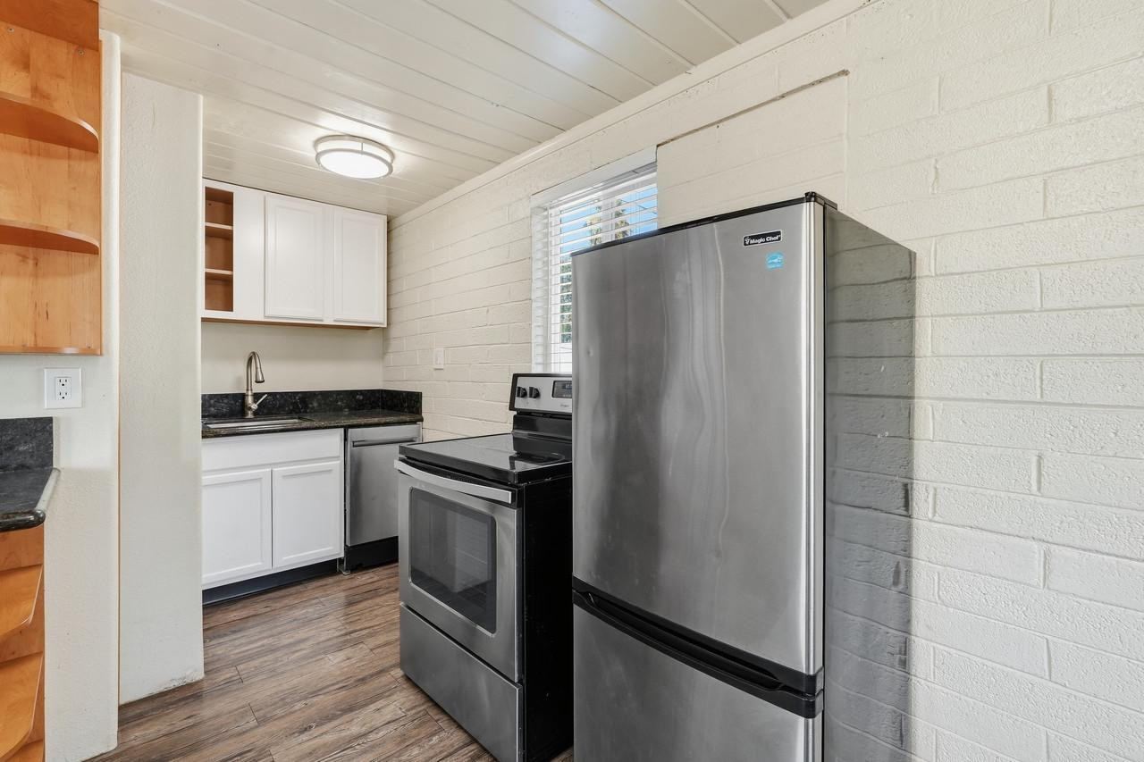 623 S Country Club Drive 8