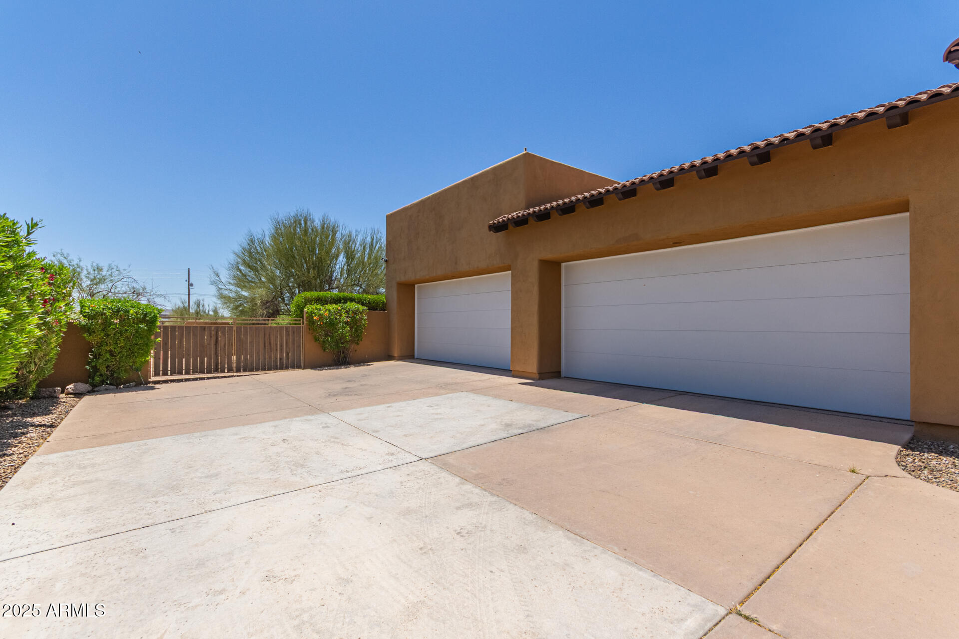 14619 E DESERT VISTA Trail
