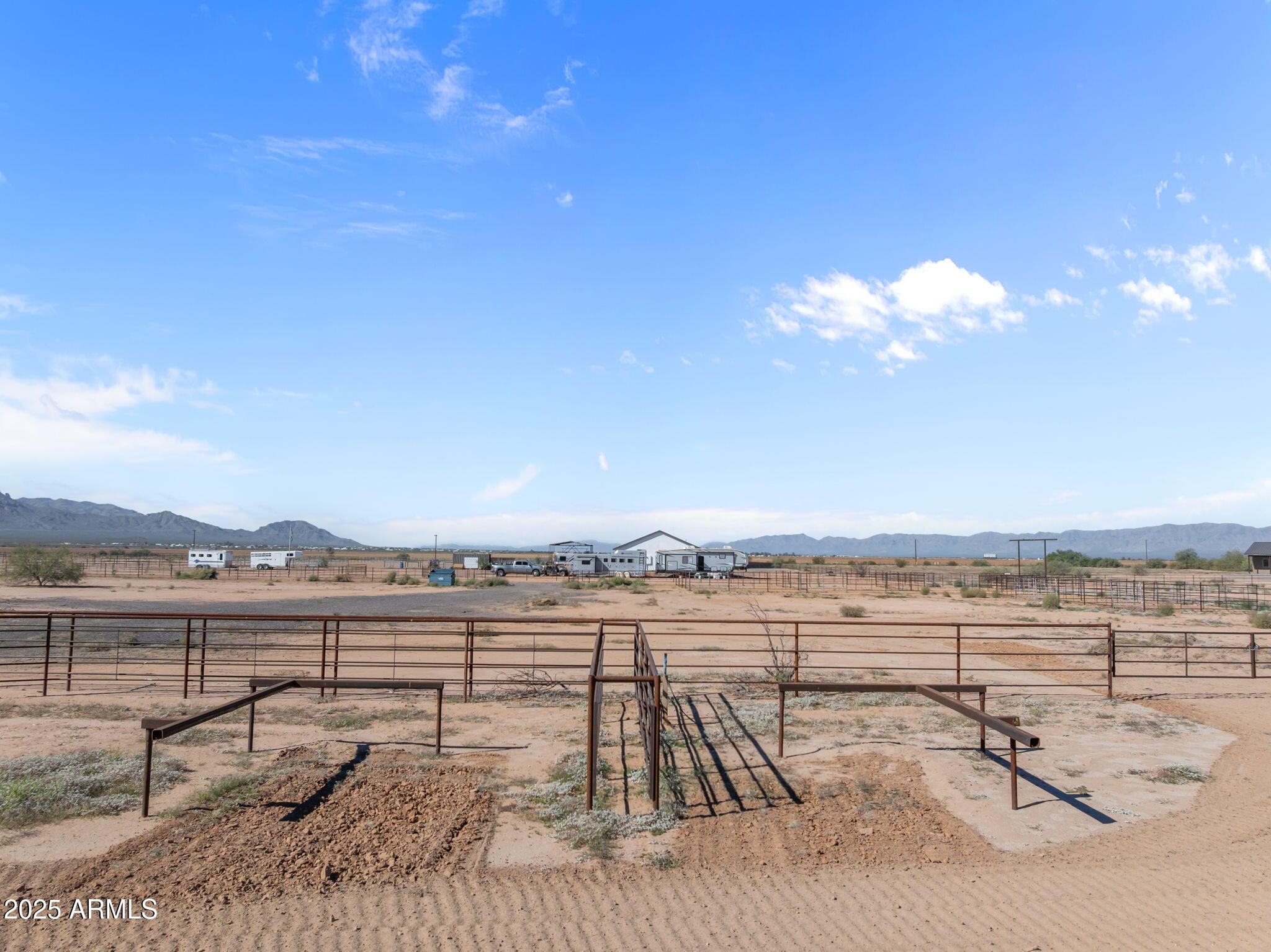 Homes for Sale in Queen Creek Arizona 4 x2 N 490th Avenue -