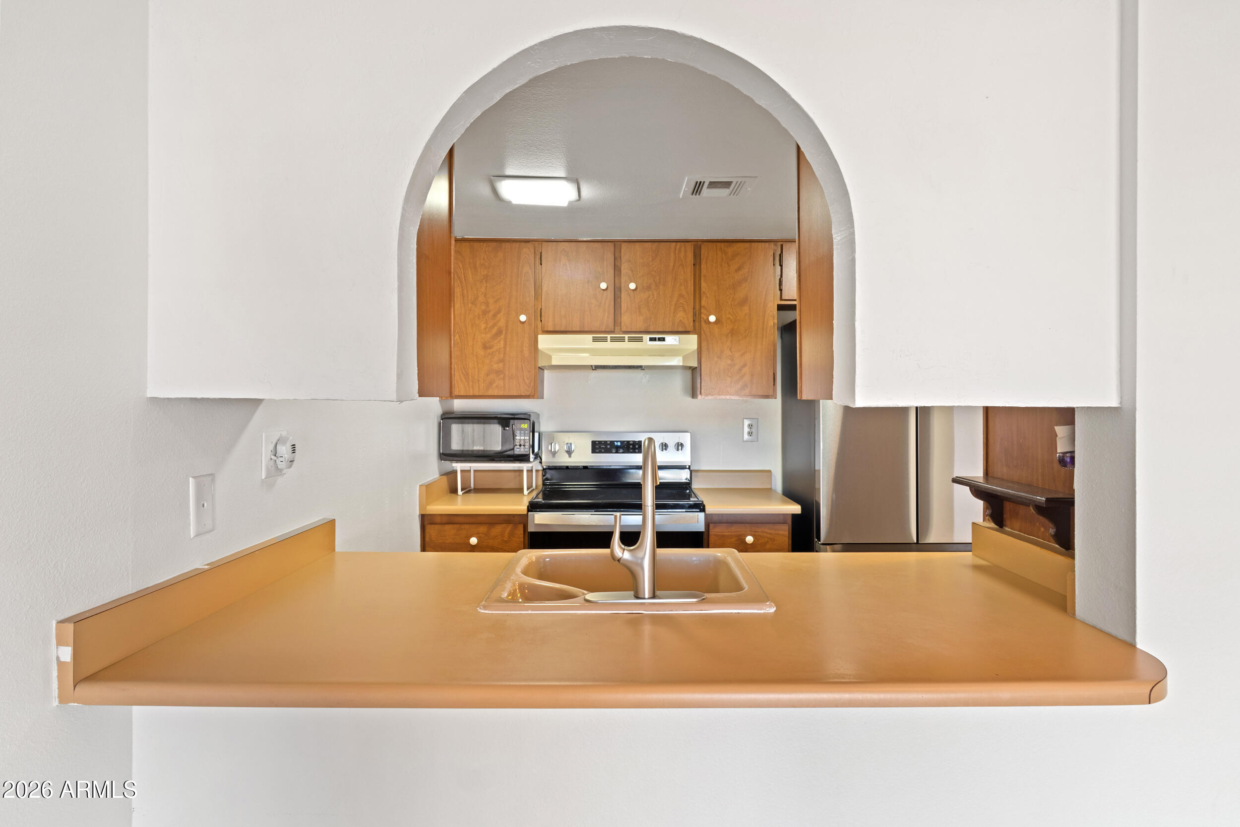 3033 E DEVONSHIRE Avenue 3008