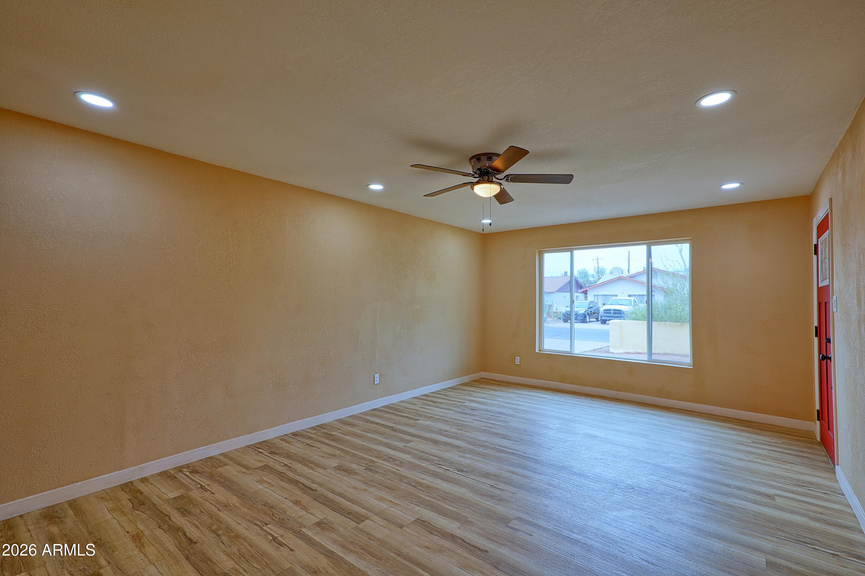 3 W DEL RIO Drive