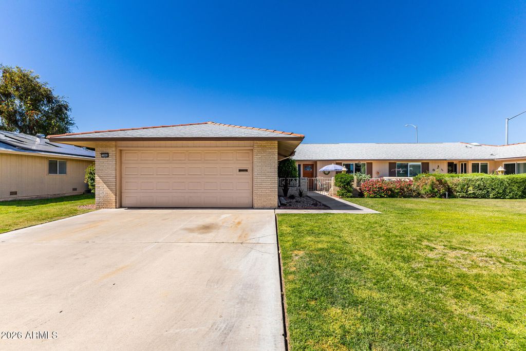 Photo of 15666 N Lakeforest Drive, Sun City, AZ 85351 (MLS # 6996014)