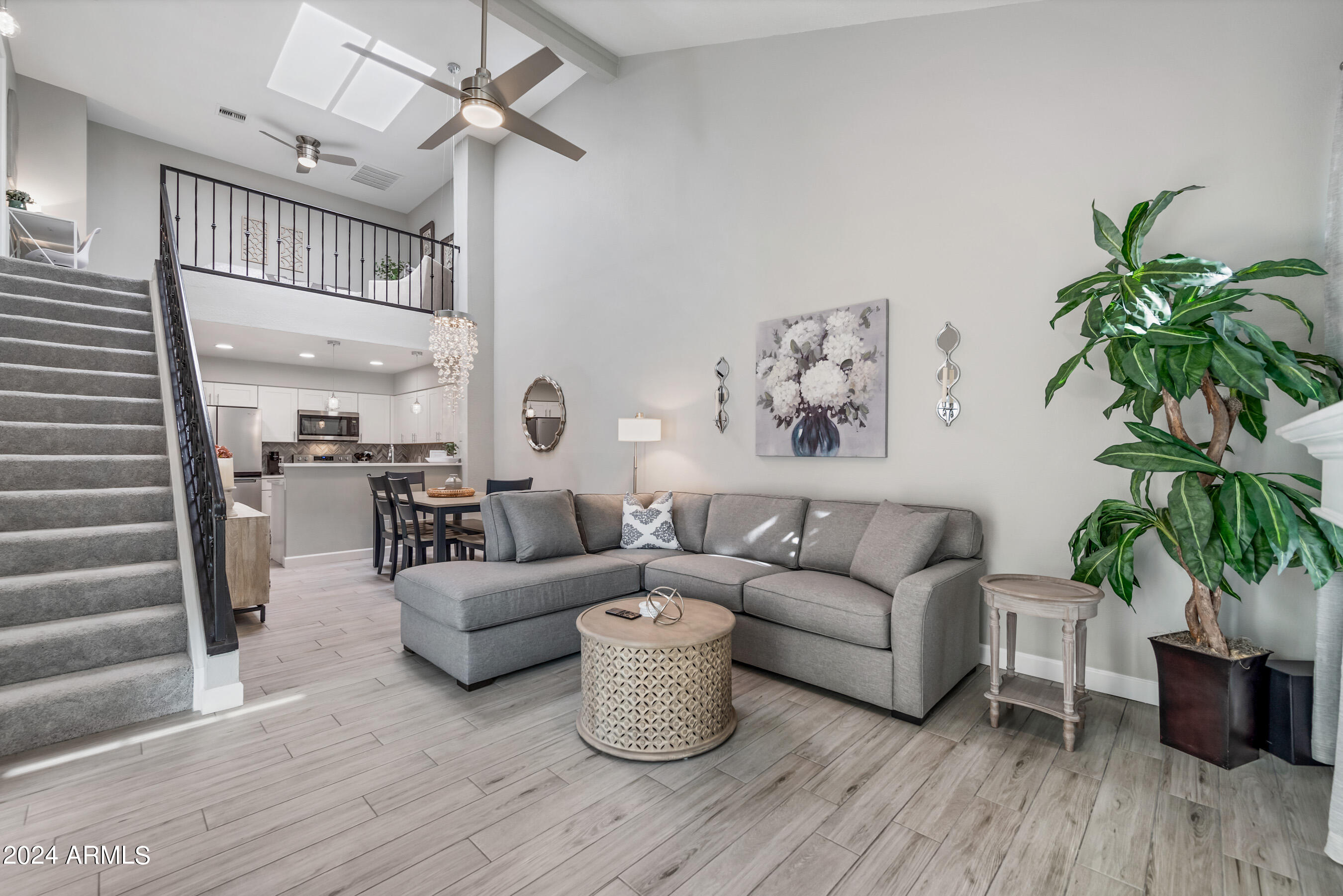 1717 E UNION HILLS Drive 1052