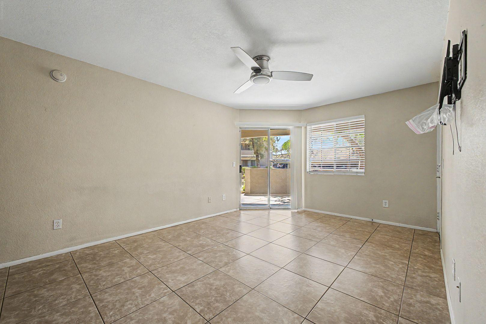 1720 E Thunderbird Road 1086