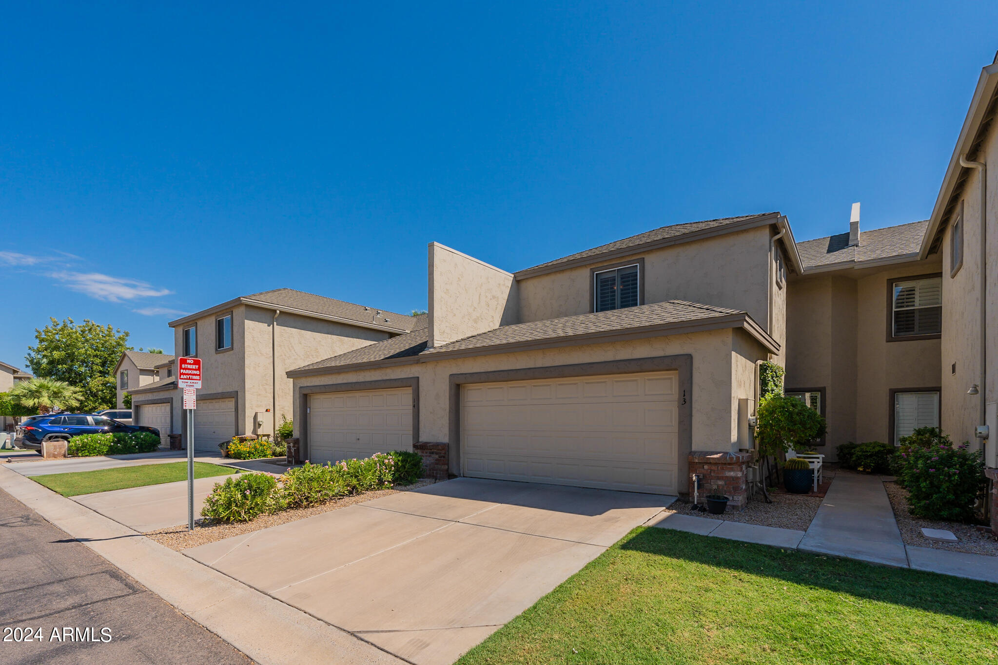 View Phoenix, AZ 85016 townhome