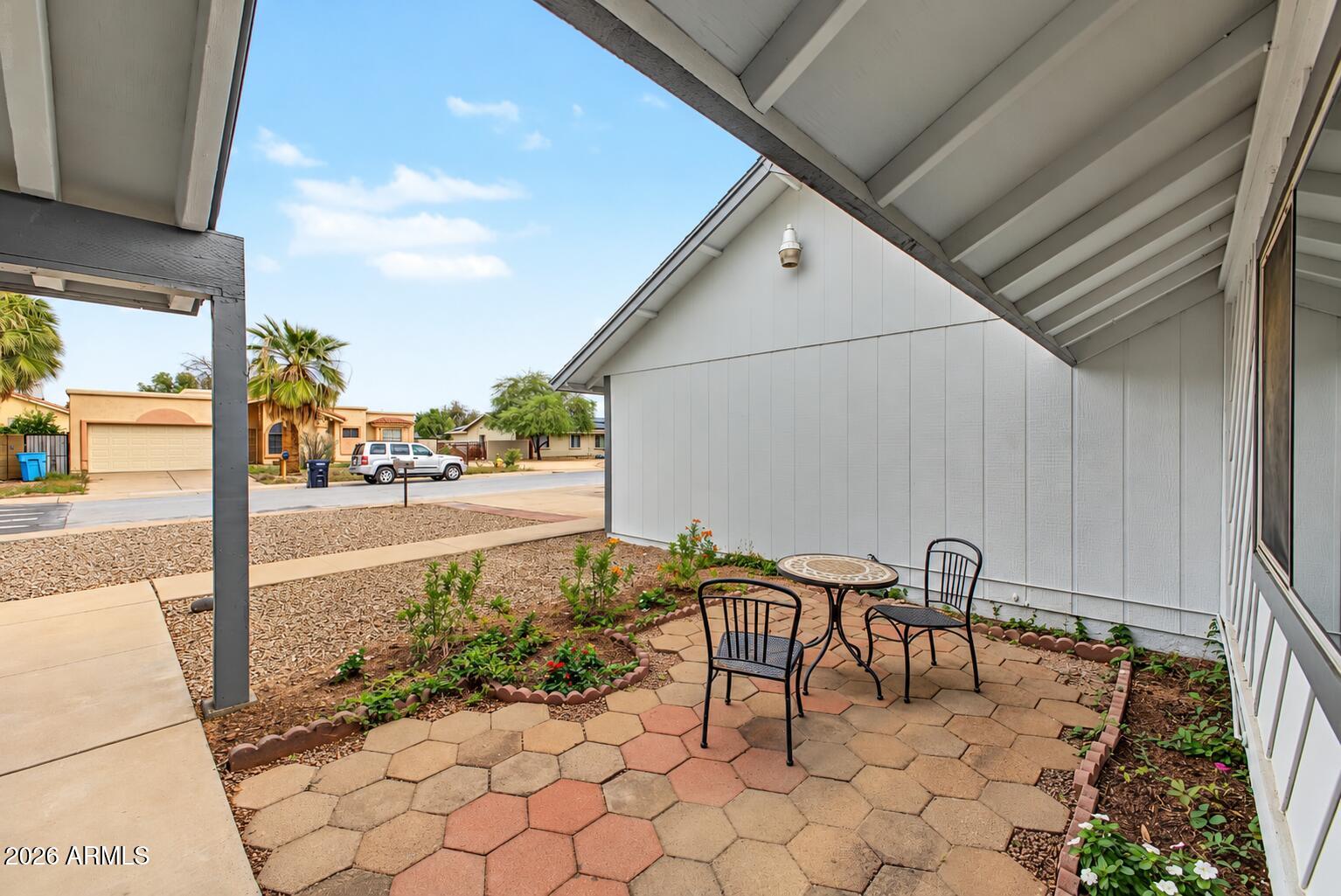 4401 W GELDING Drive