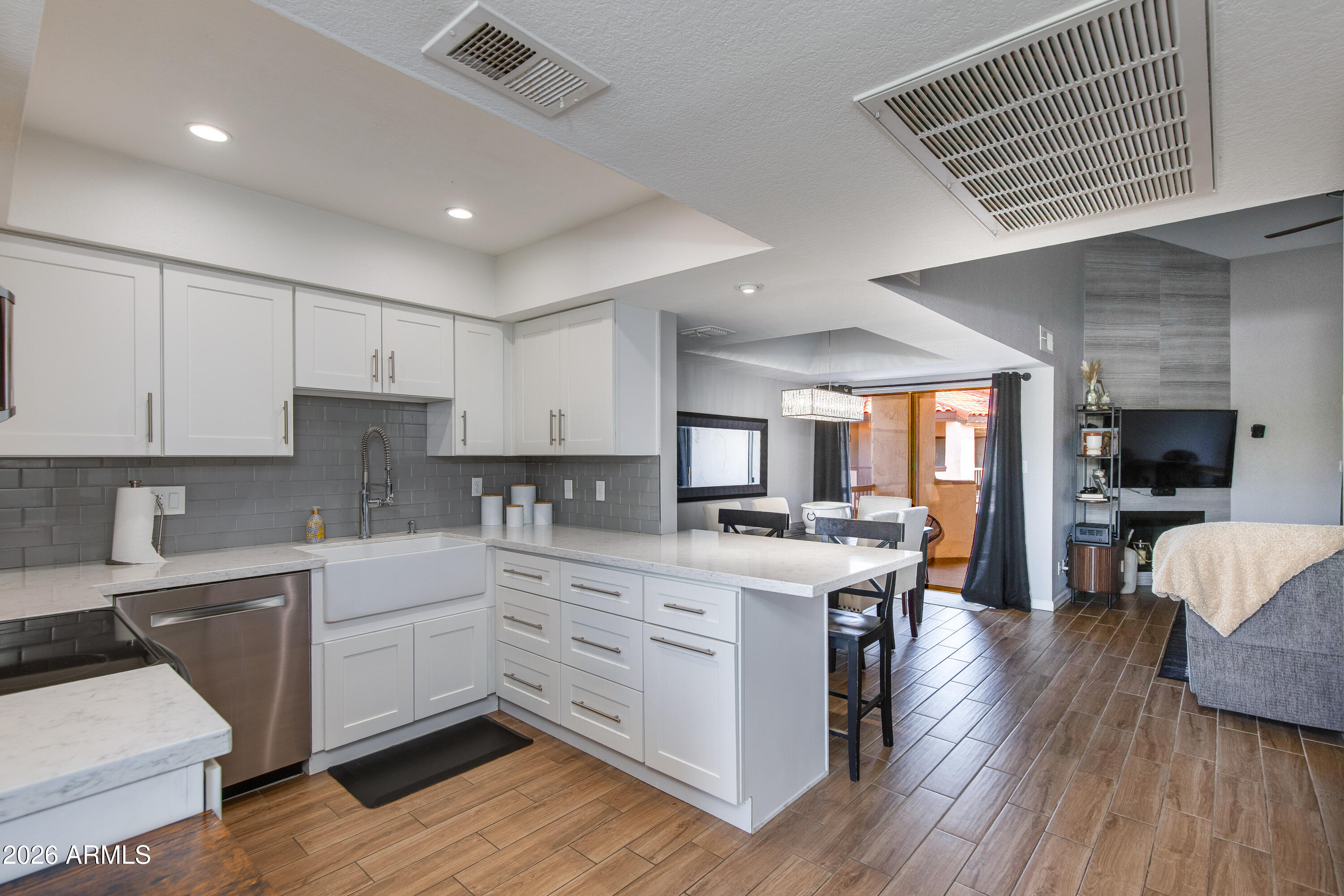 9115 E PURDUE Avenue 220