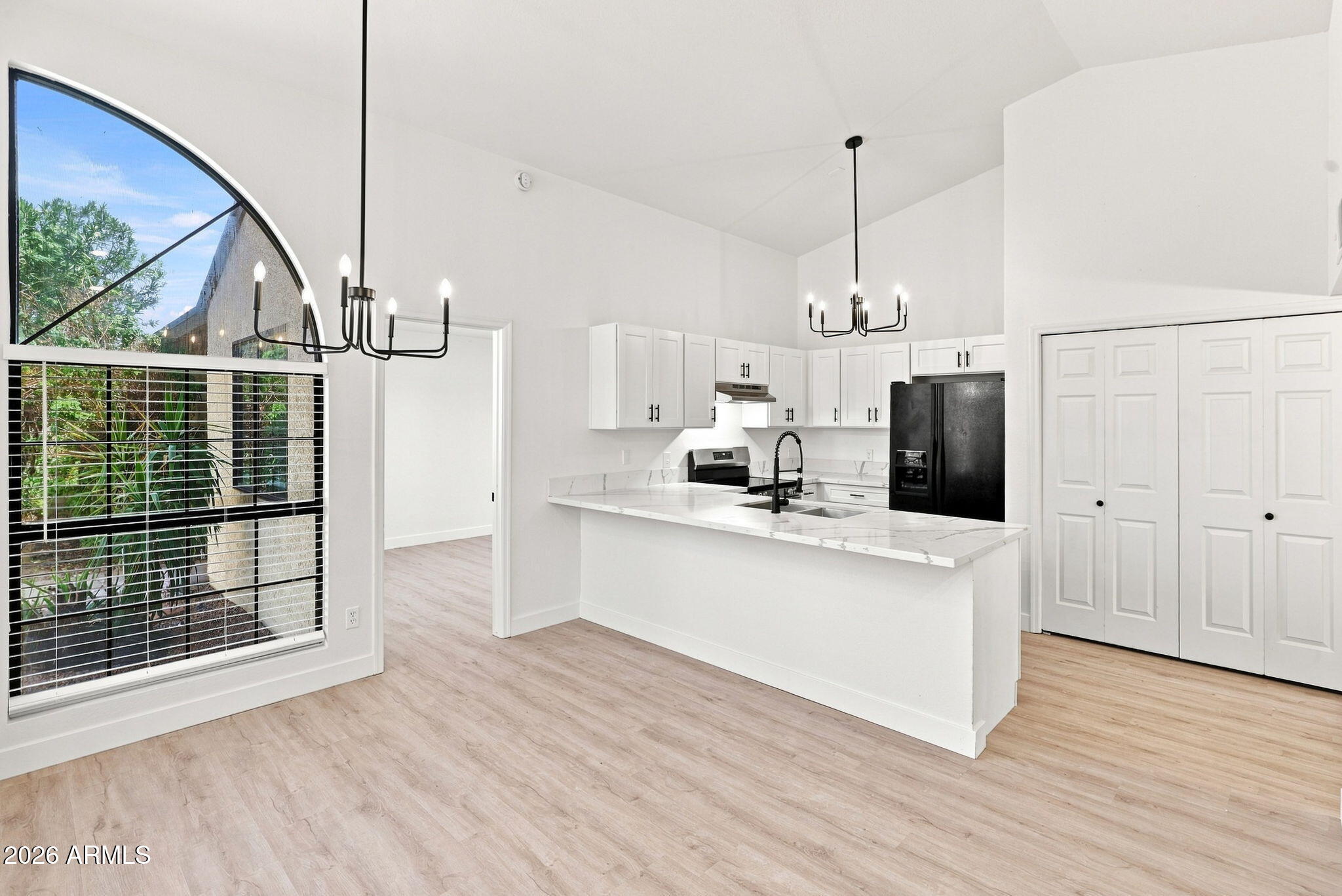 534 N New Haven --