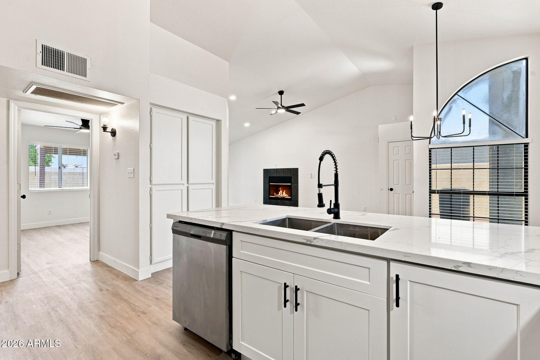 534 N New Haven --