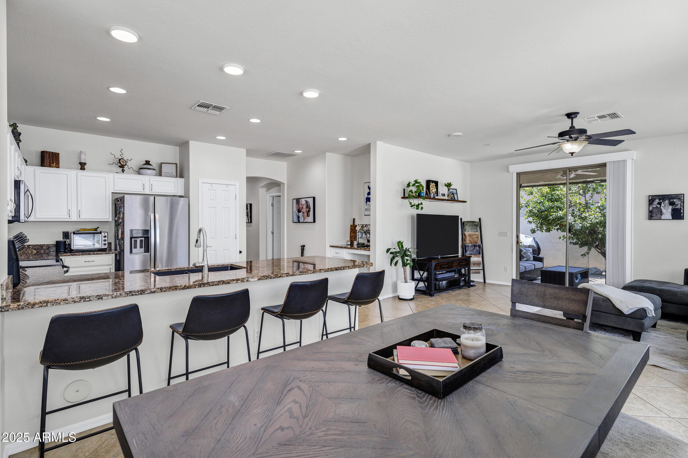 3676 E JANELLE Way