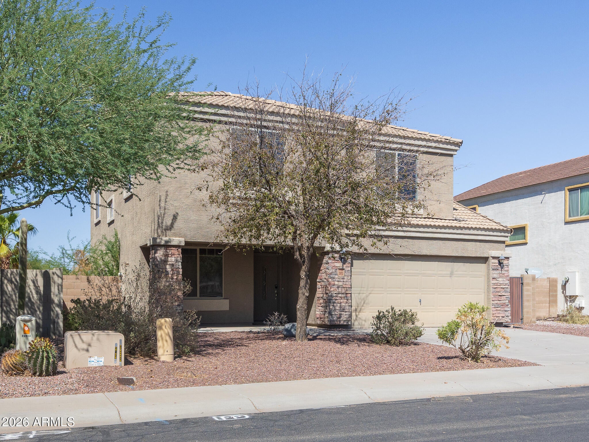 3913 N PRINCETON Lane